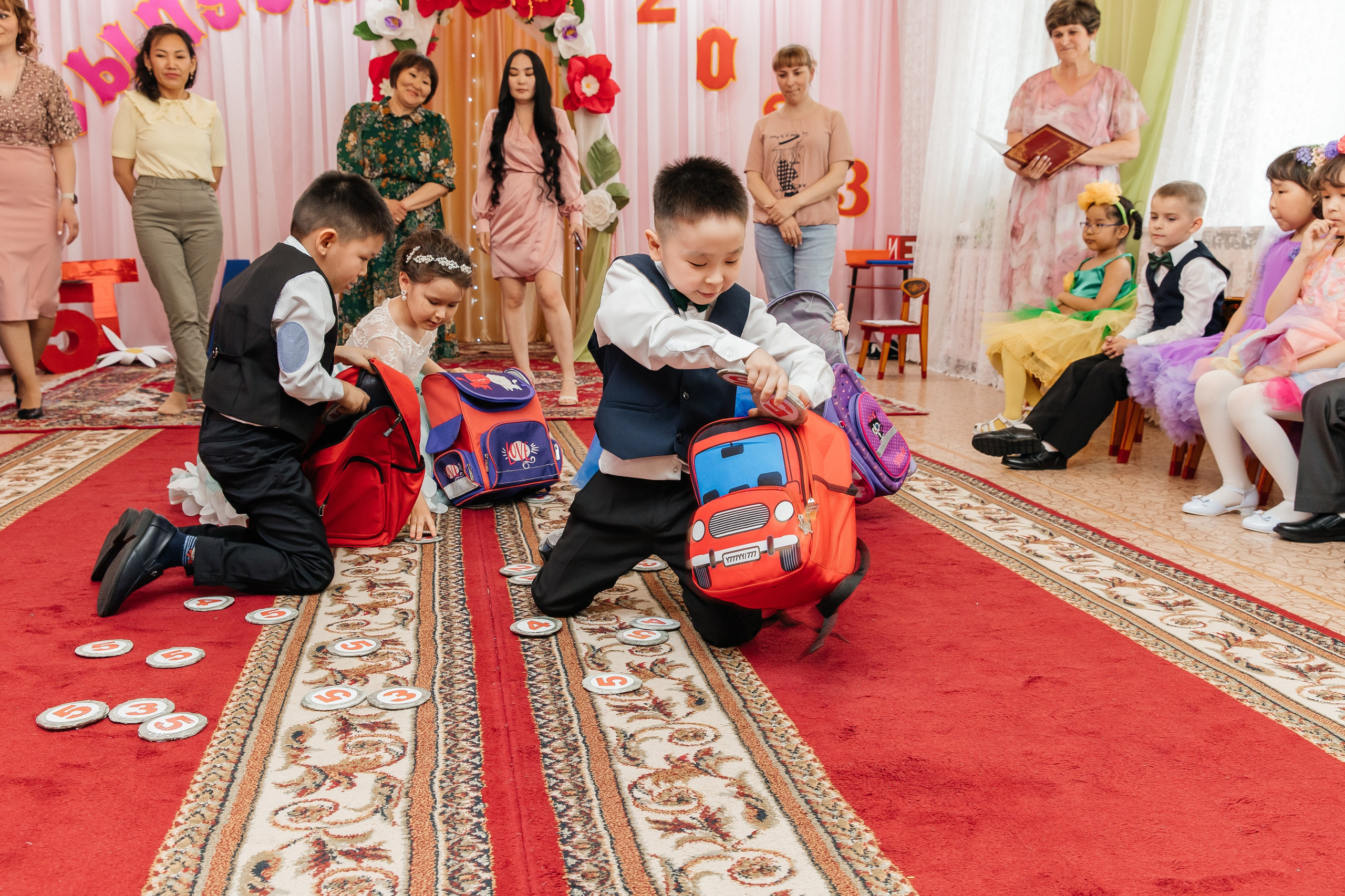 Выпускной Солнышко 2023. Воронистая Анастасия. Фотограф Якутия, Томпонский район