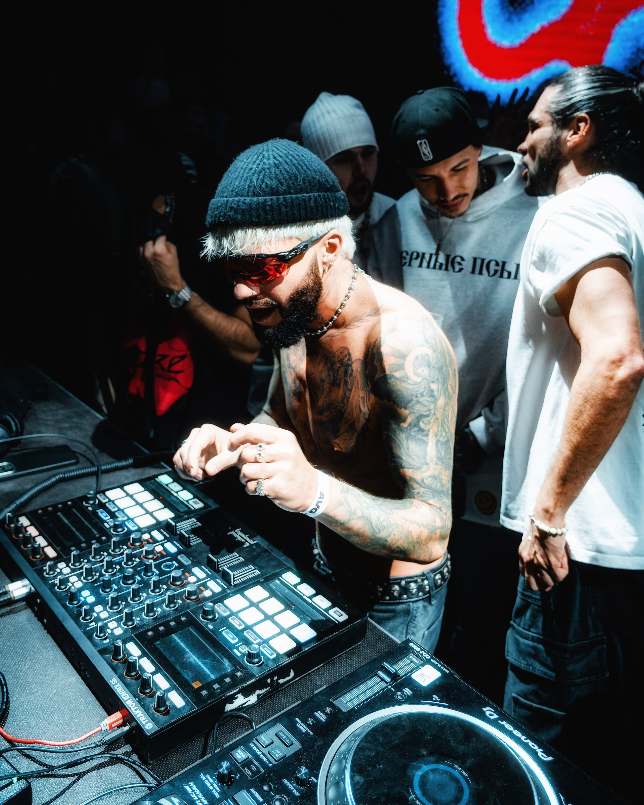 AVG x Desiigner в Tau 21.02.2025. Репортажный фотограф и видеограф в Москве