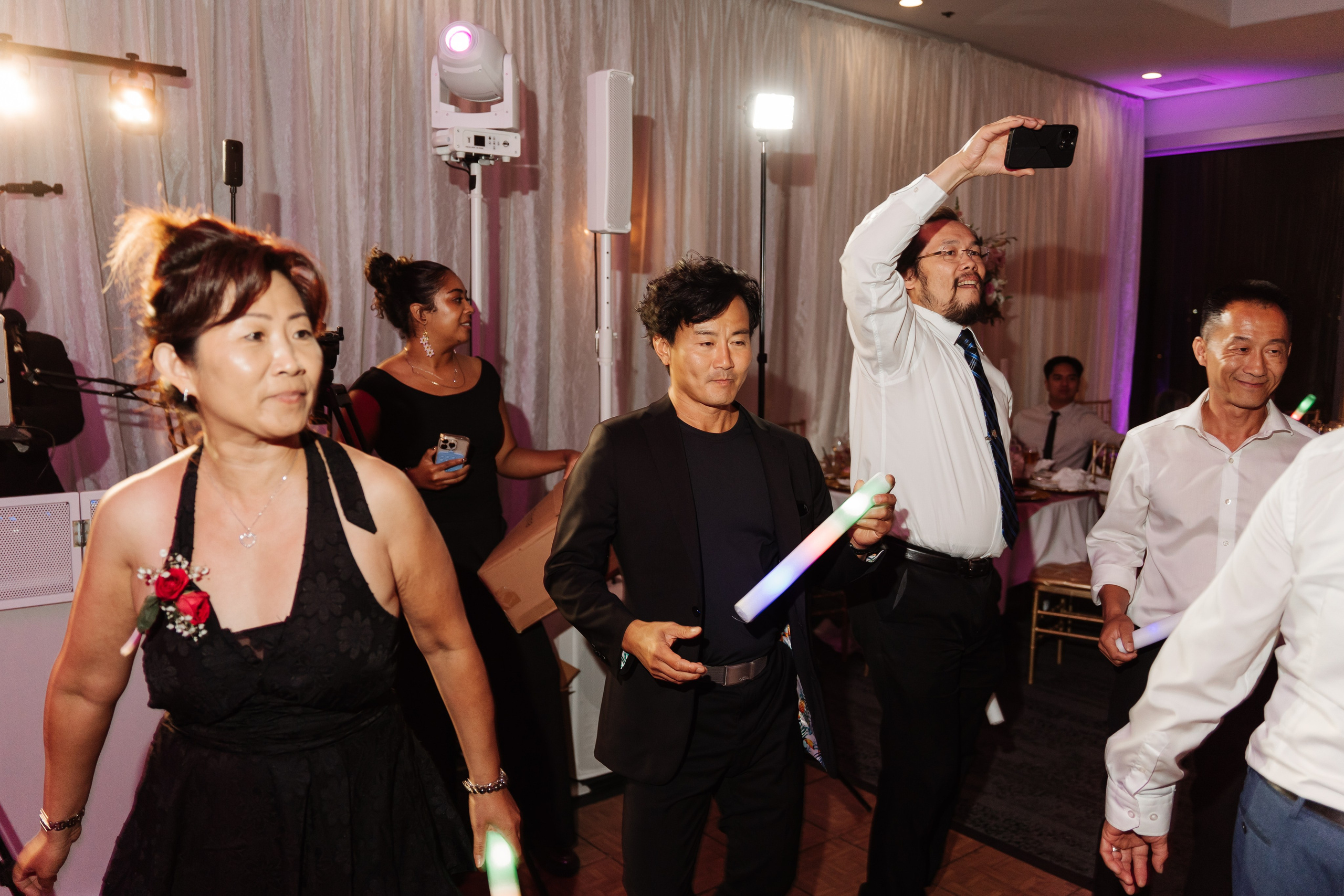 2025-08-16_AndreaChristopher. Ретушер Зенькевич Света