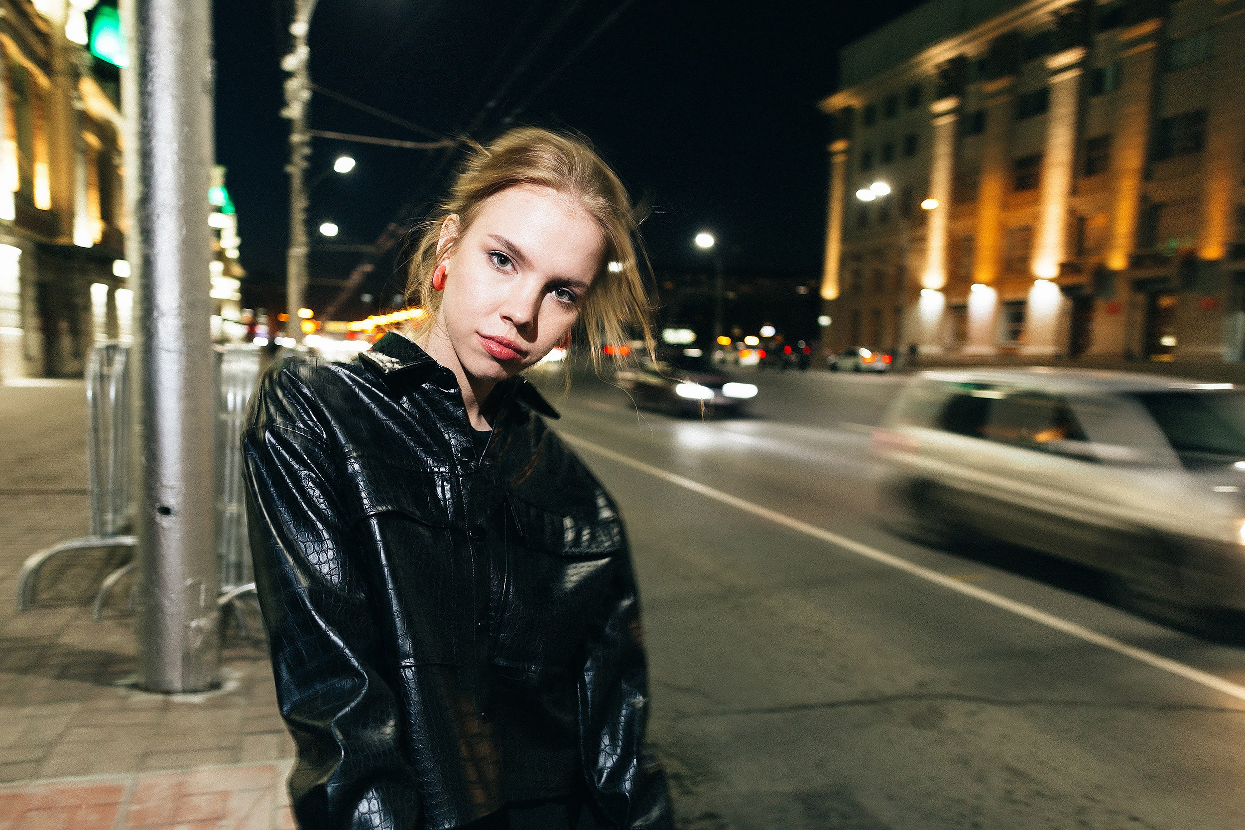 Портреты на улице днём и ночью. Портретный и репортажный фотограф. Мыльников Илья