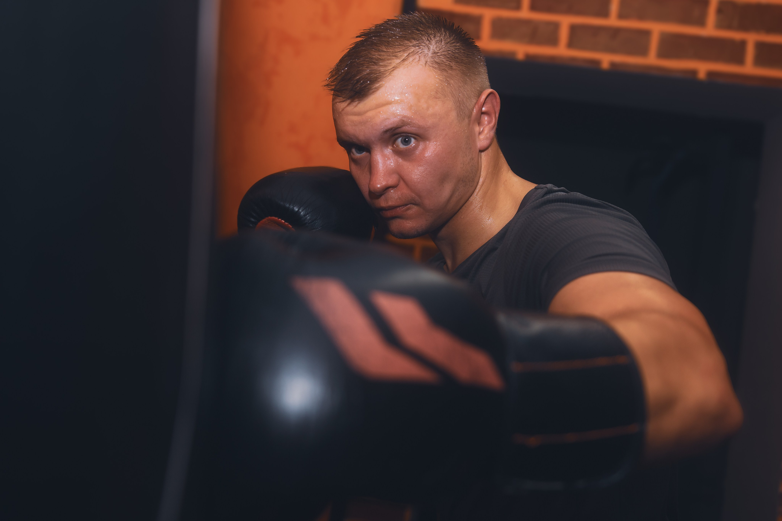 Тренировка по боксу в клубе Golden gloves Minsk
