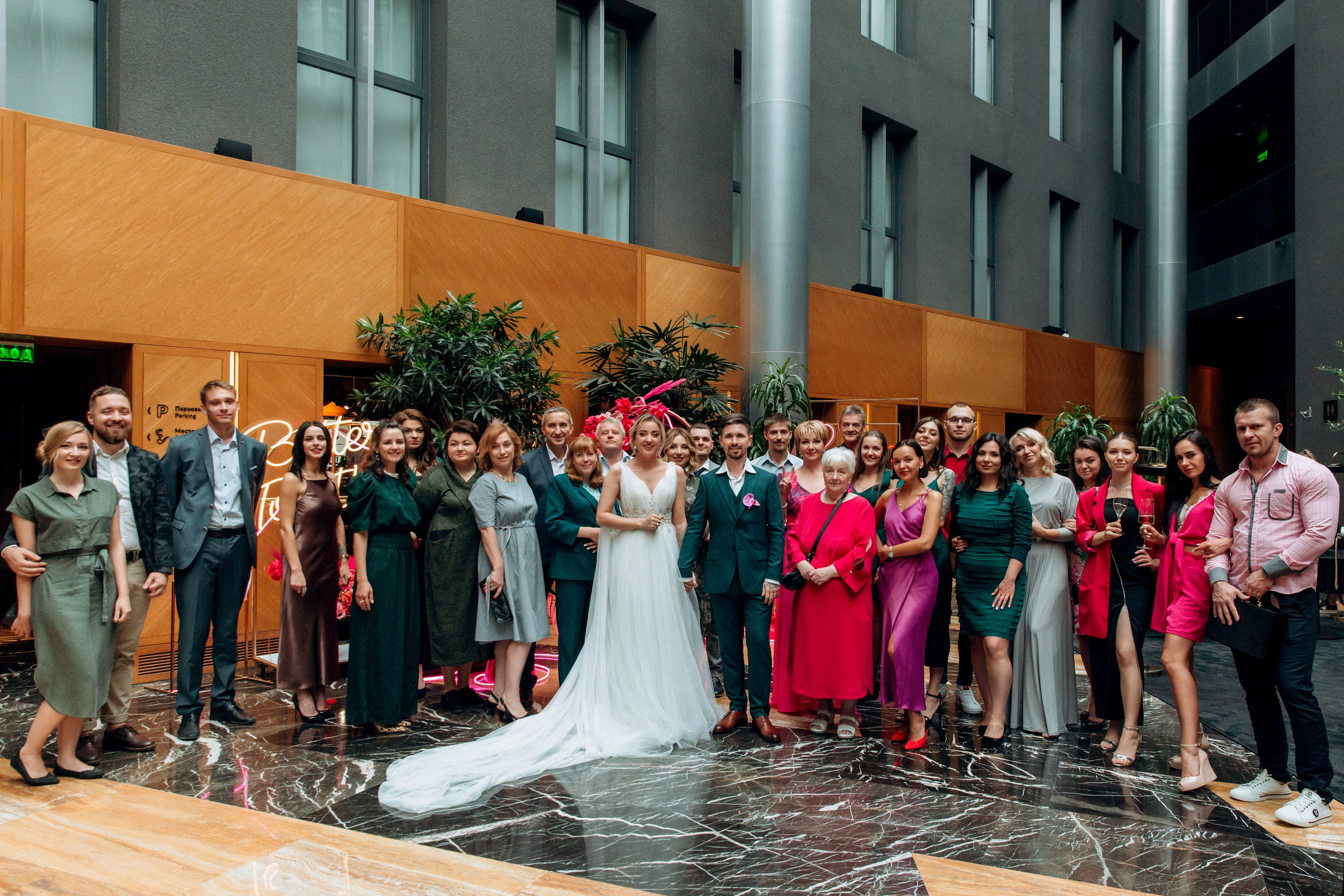 Неоновая свадьба. Свадебный фотограф в Санкт-Петербурге Вика Стукачева