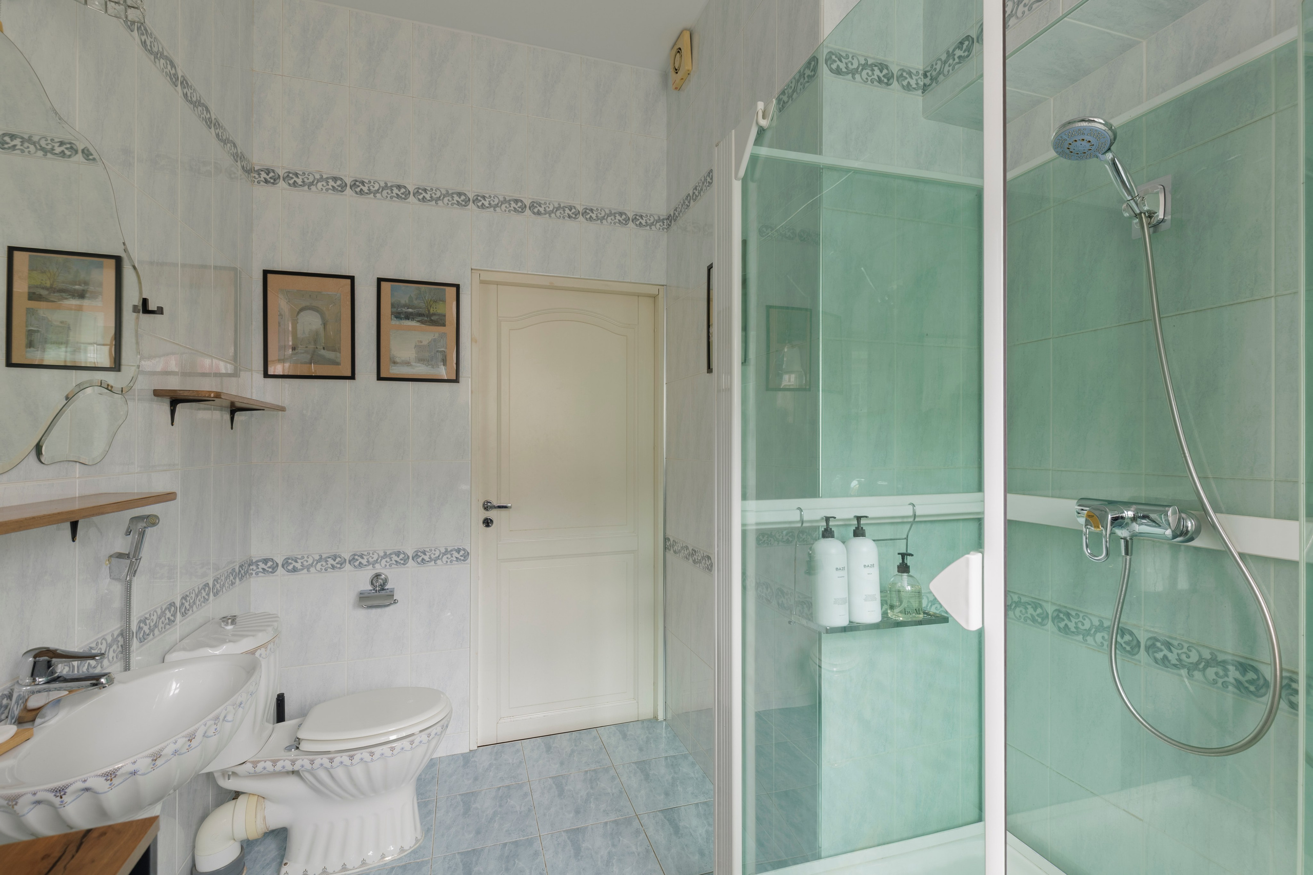 Квартира на продажу/в аренду. Фотограф интерьера, мебели и портрета в Санкт-Петербурге