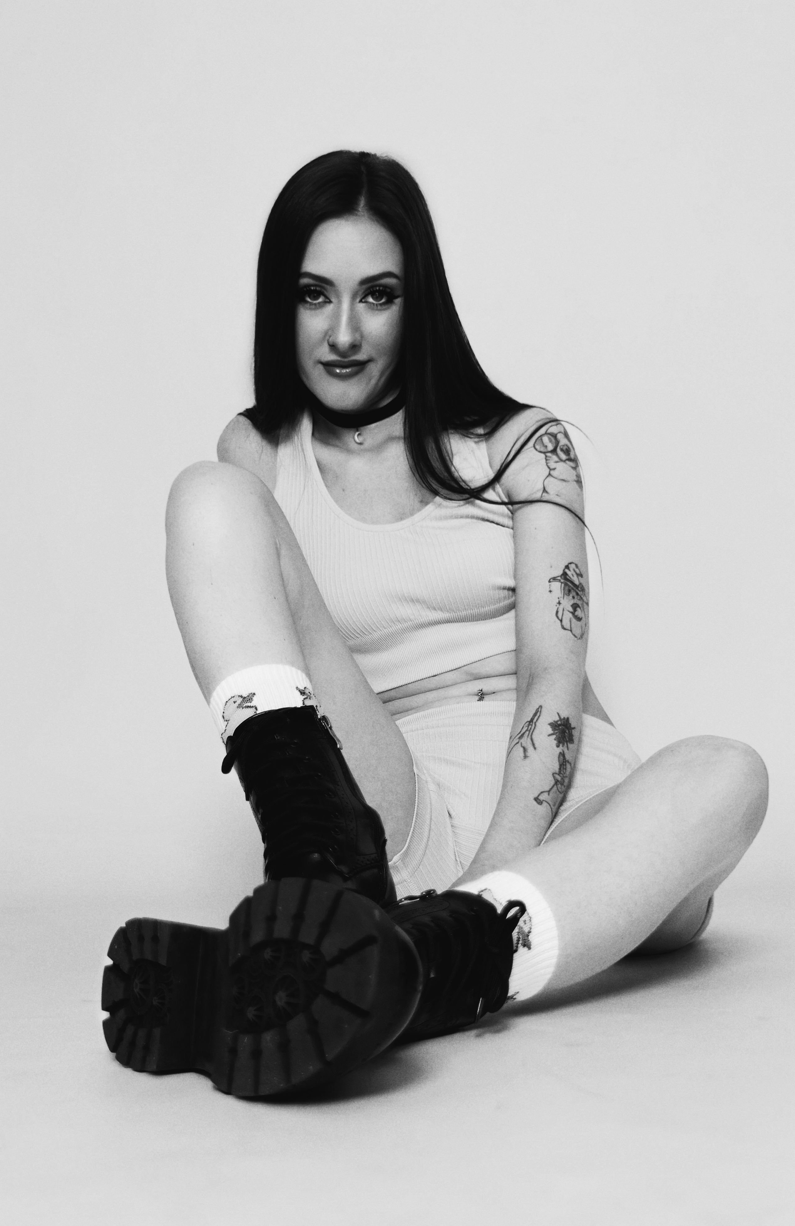 Алена В. (ч/б). Мобильный фотограф Дмитрий Шпуров | KIREVAS