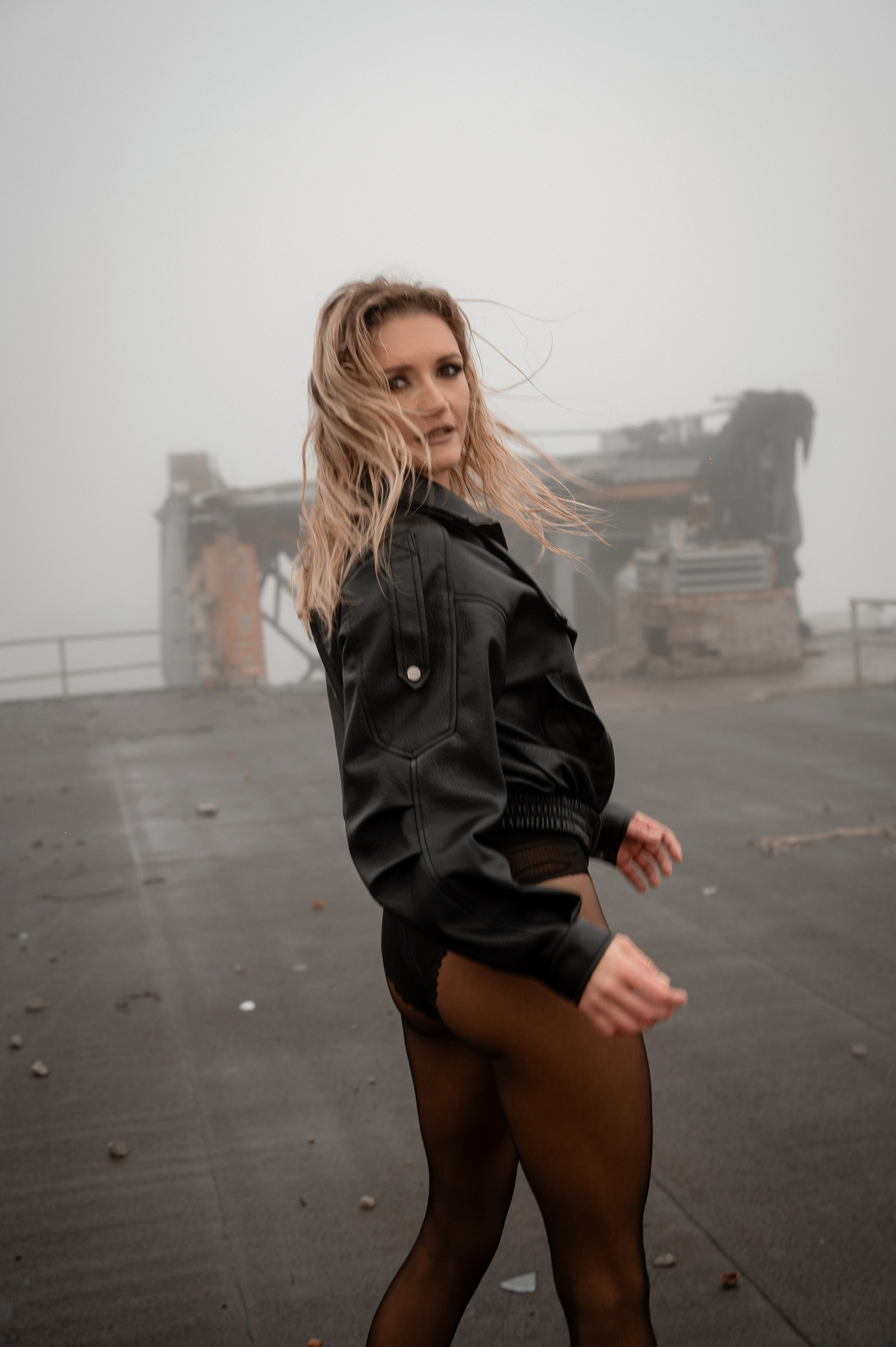 «Она прячется в тумане…». Мариуполь фото. Фотограф Мариуполь.Индивидуальные съёмки. Детские, семейные, коммерческие