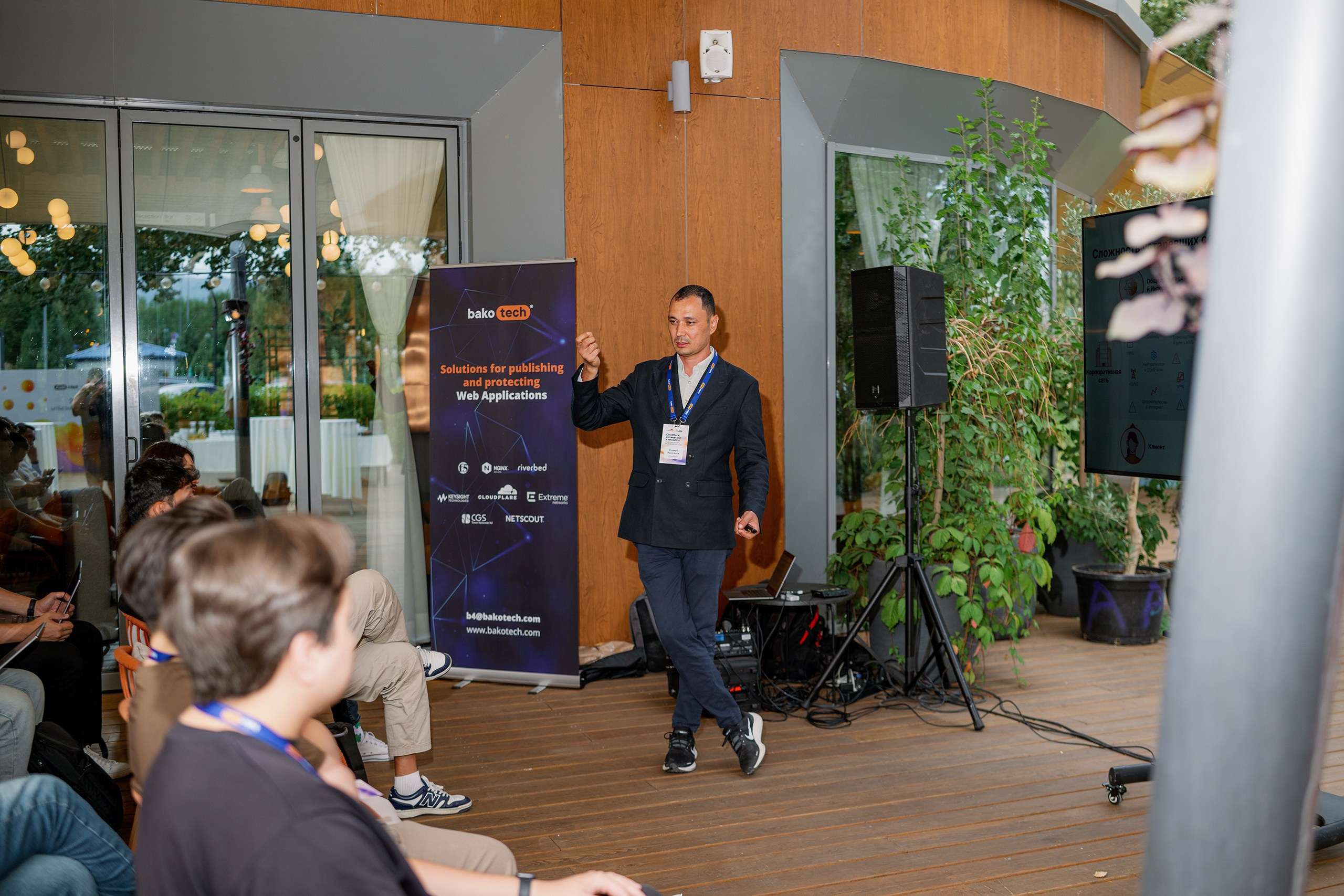 Конференция/Игра в тенис — BakoTech&Cloudfire. Фотограф в Алматы — Алексей Коньков | Репортаж, свадьбы, портреты