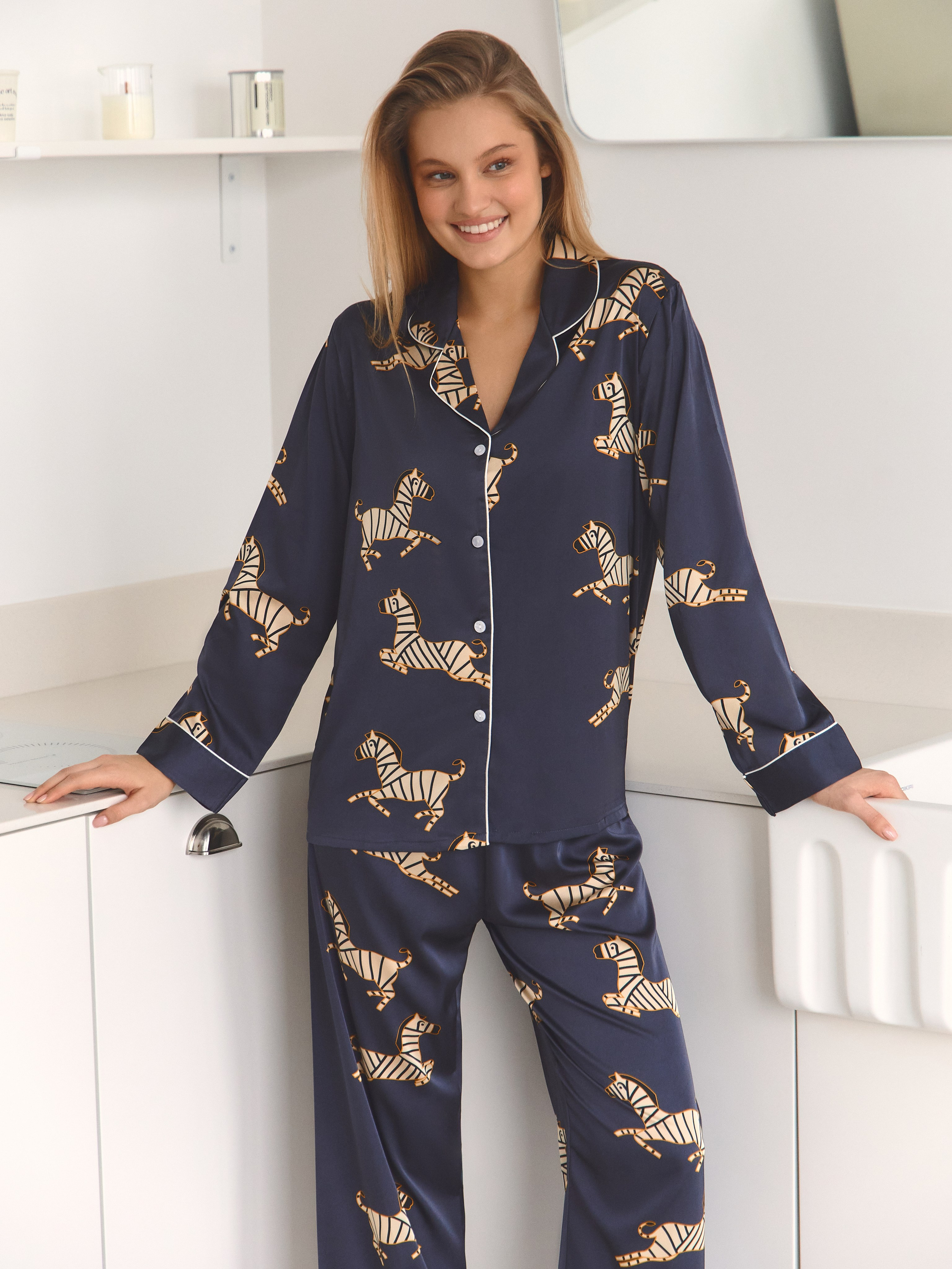 Бренд АКН. каталог в интерьере. Туманова Екатерина — коммерческий фотограф в Москве