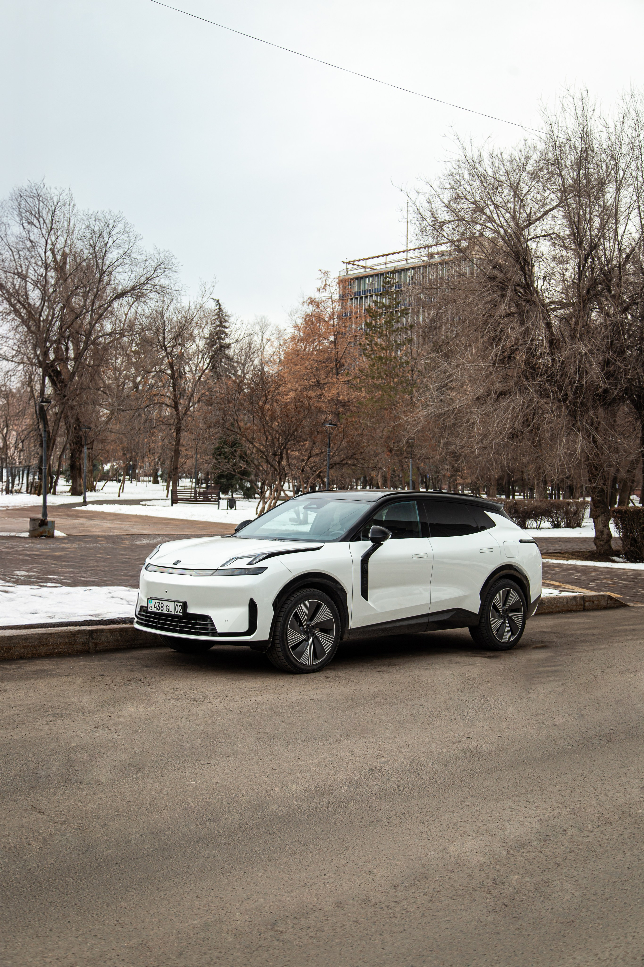 Lynk&Co 08 EM-P. Рекламный и портретный фотограф в Алматы — Серекпаев Танирхан