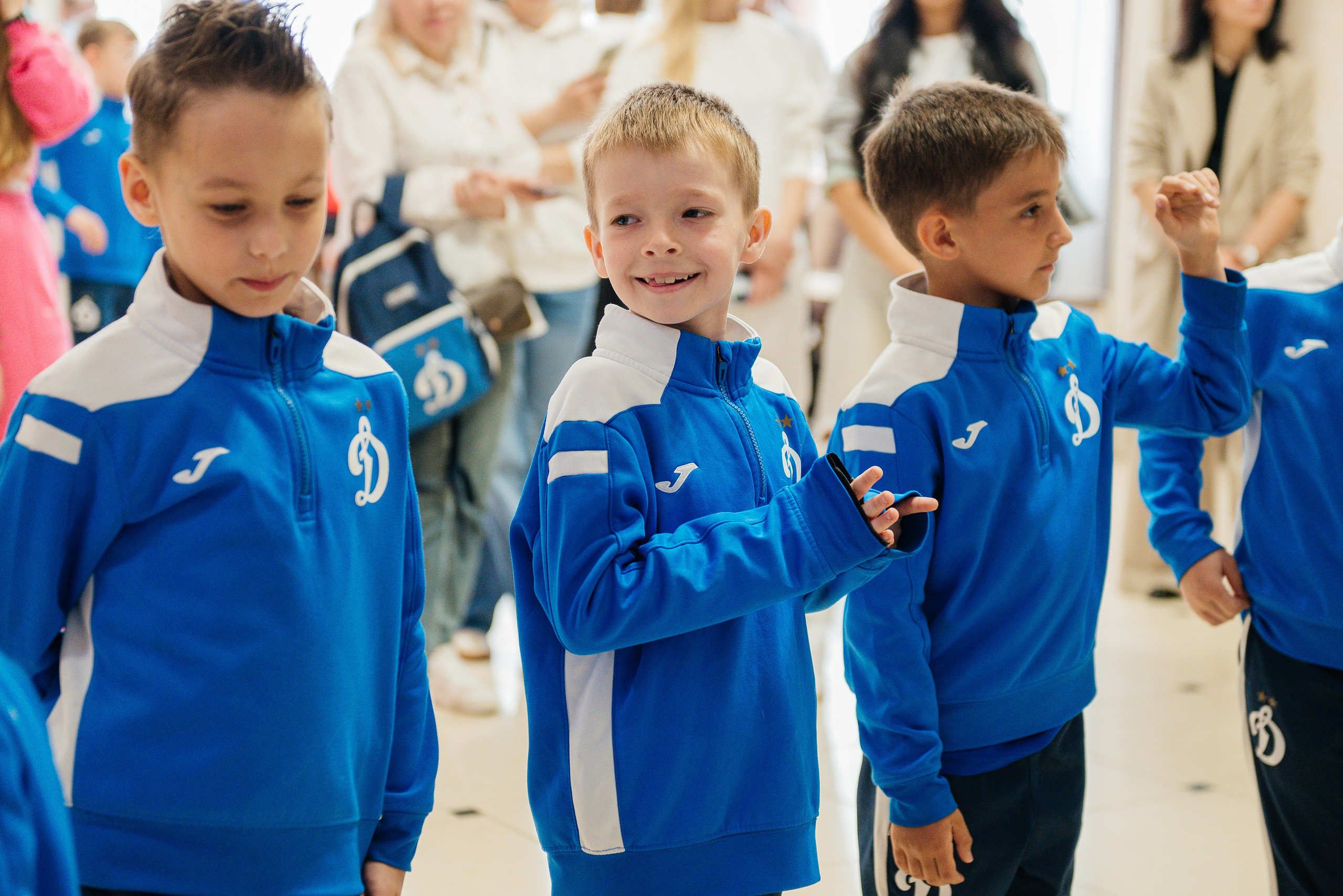 ЛИГА.БРО: JUNIOR 23/24. Свадебный и репортажный фотограф Никита Сницарев в Барнауле