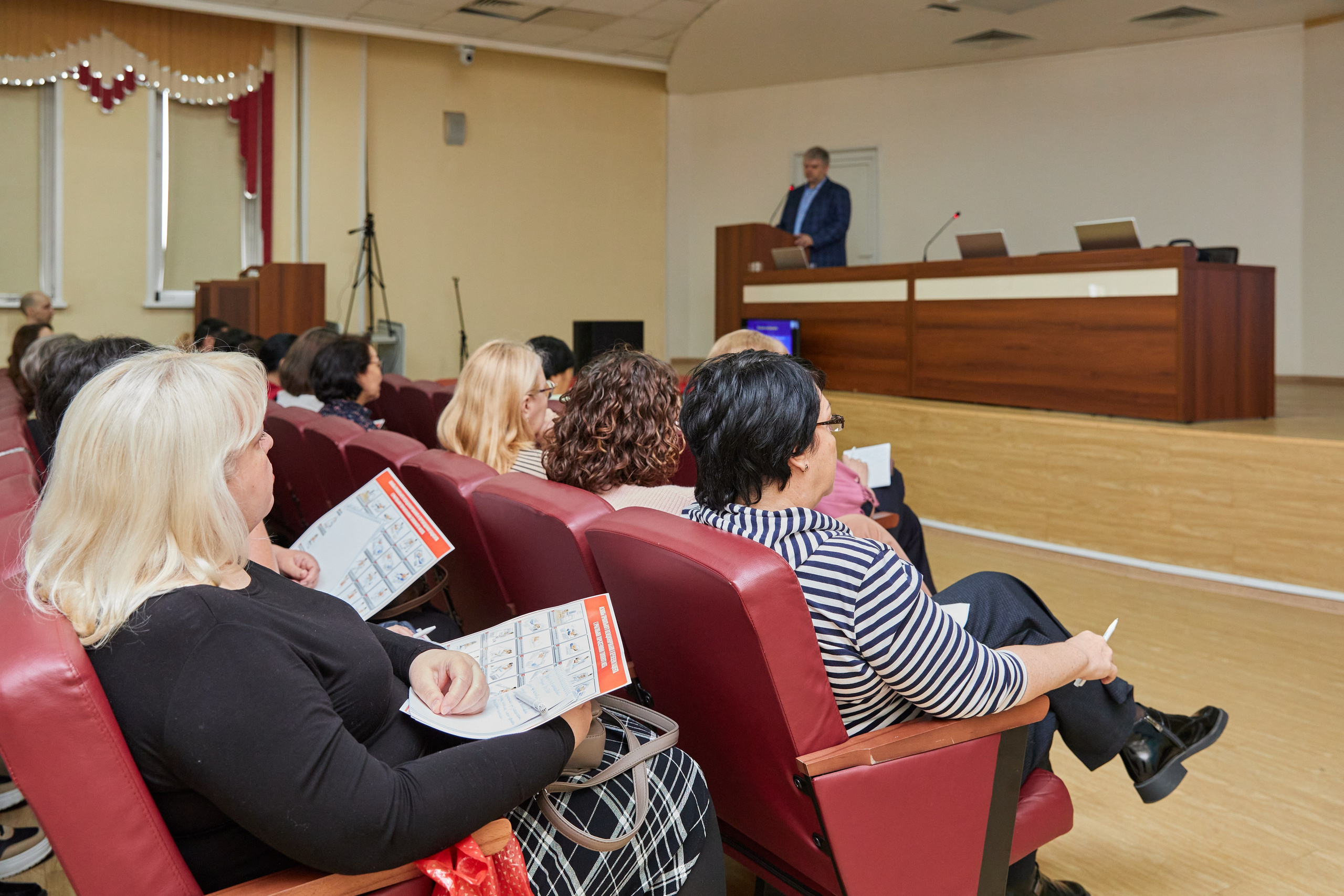 Врачебная конференция. Контент-фотограф в Абакане Наталья Нагибина