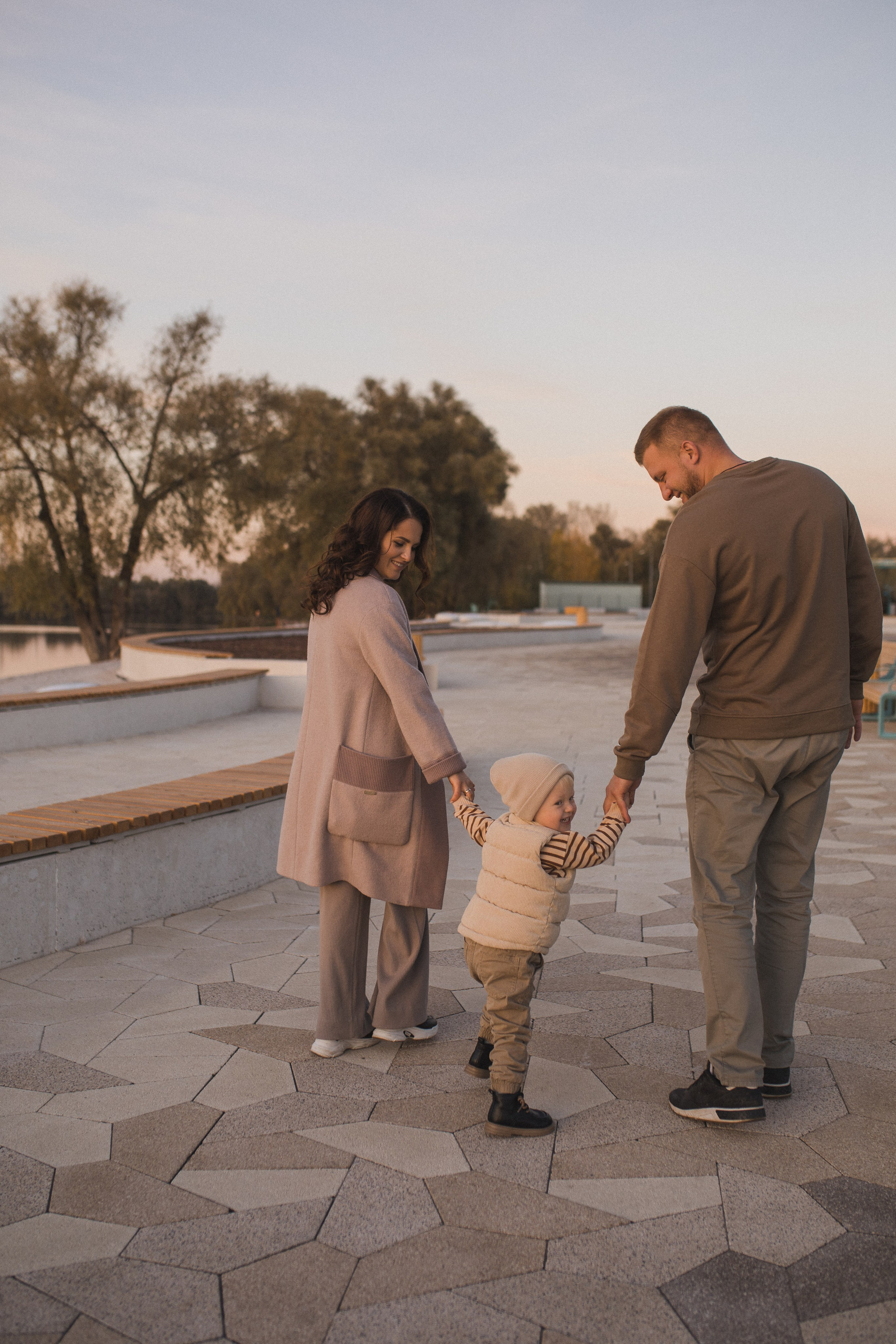 Прогулка по набережной. Свадебный и семейный фотограф в Белгороде Евгения Курочкина