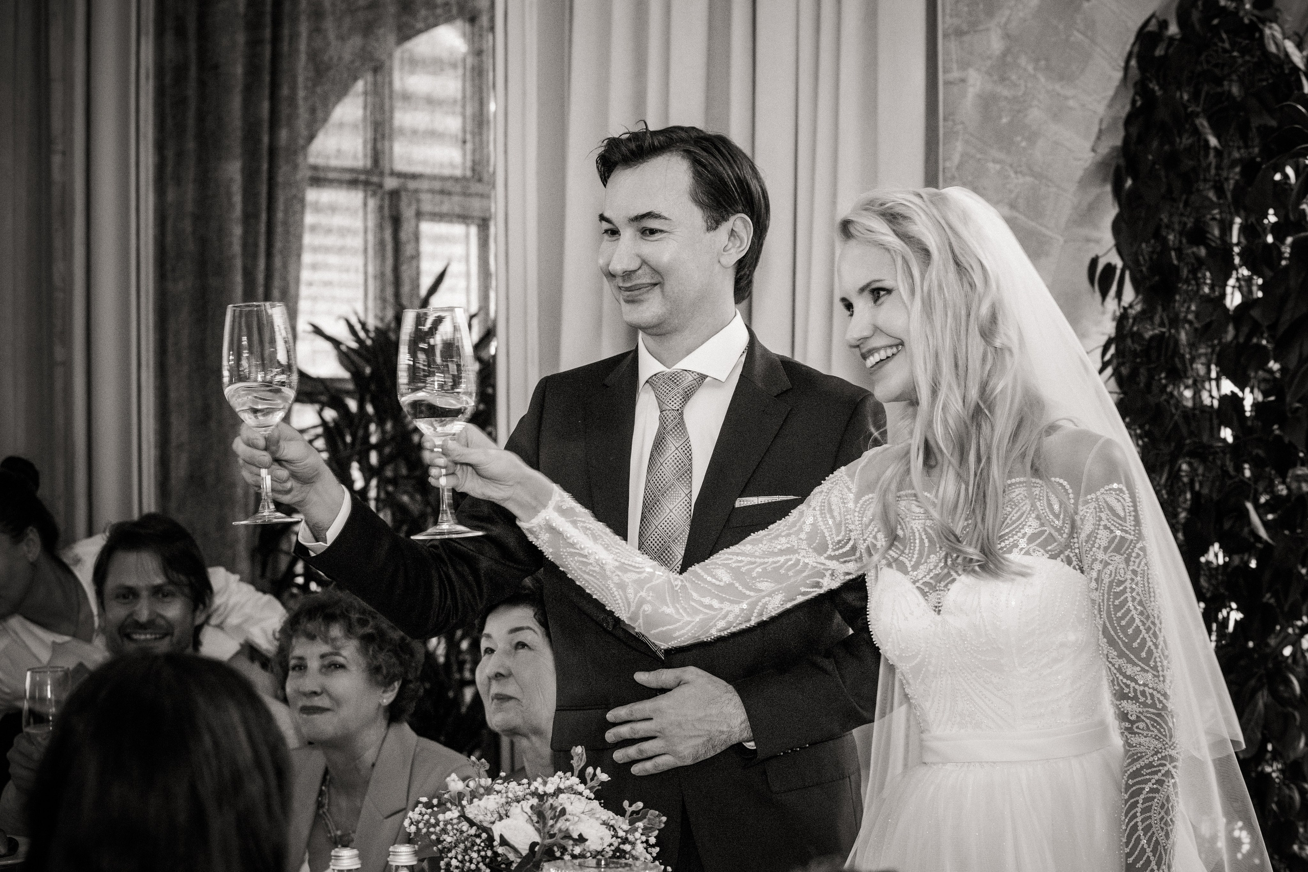 Свадебная фотосессия на ВДНХ. Свадебный и семейный фотограф в Москве и Подмосковье Лариса Козлова