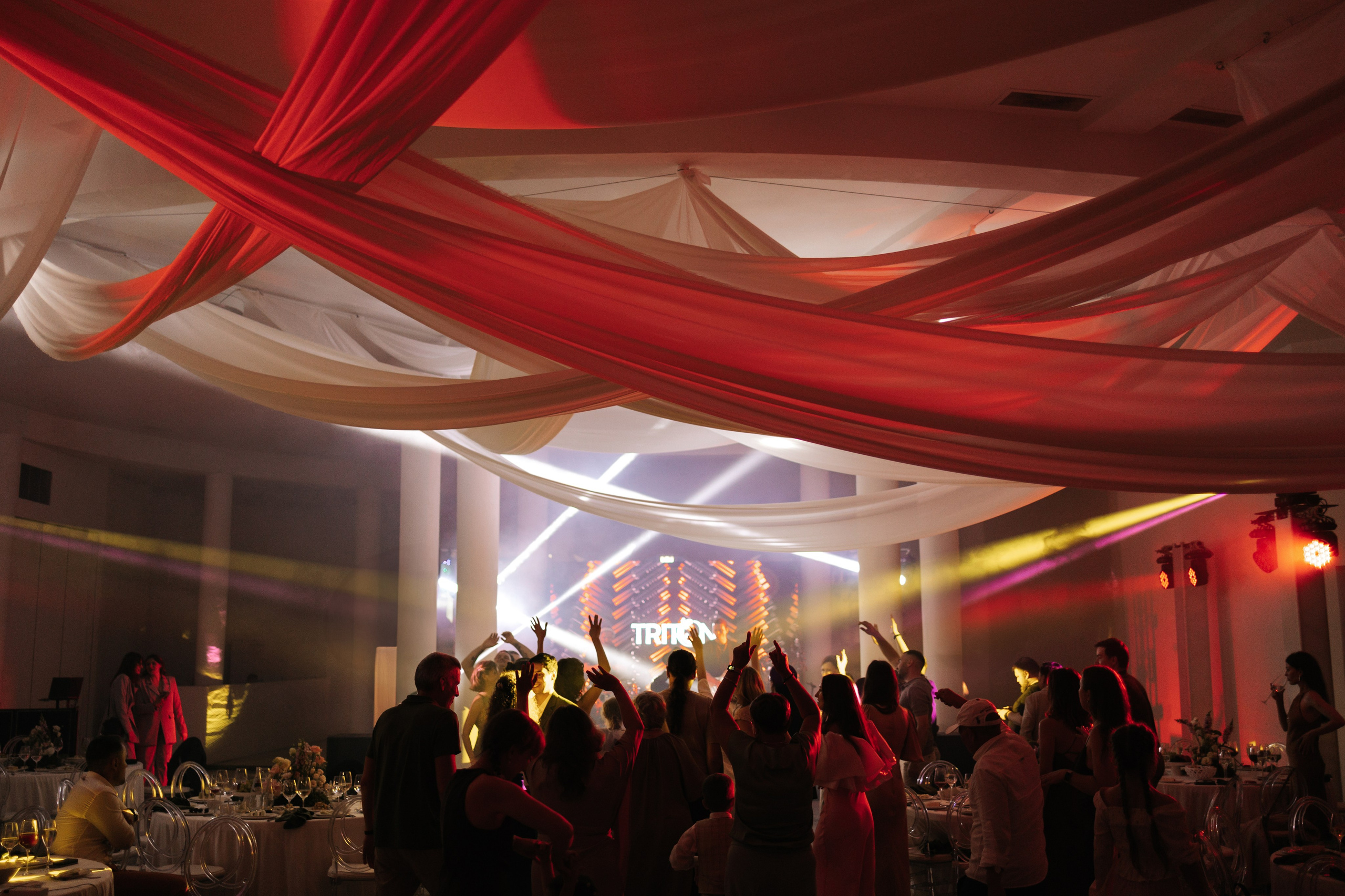 Xin chào. Свадебный фотограф Москва Мотеюнайте Виктория