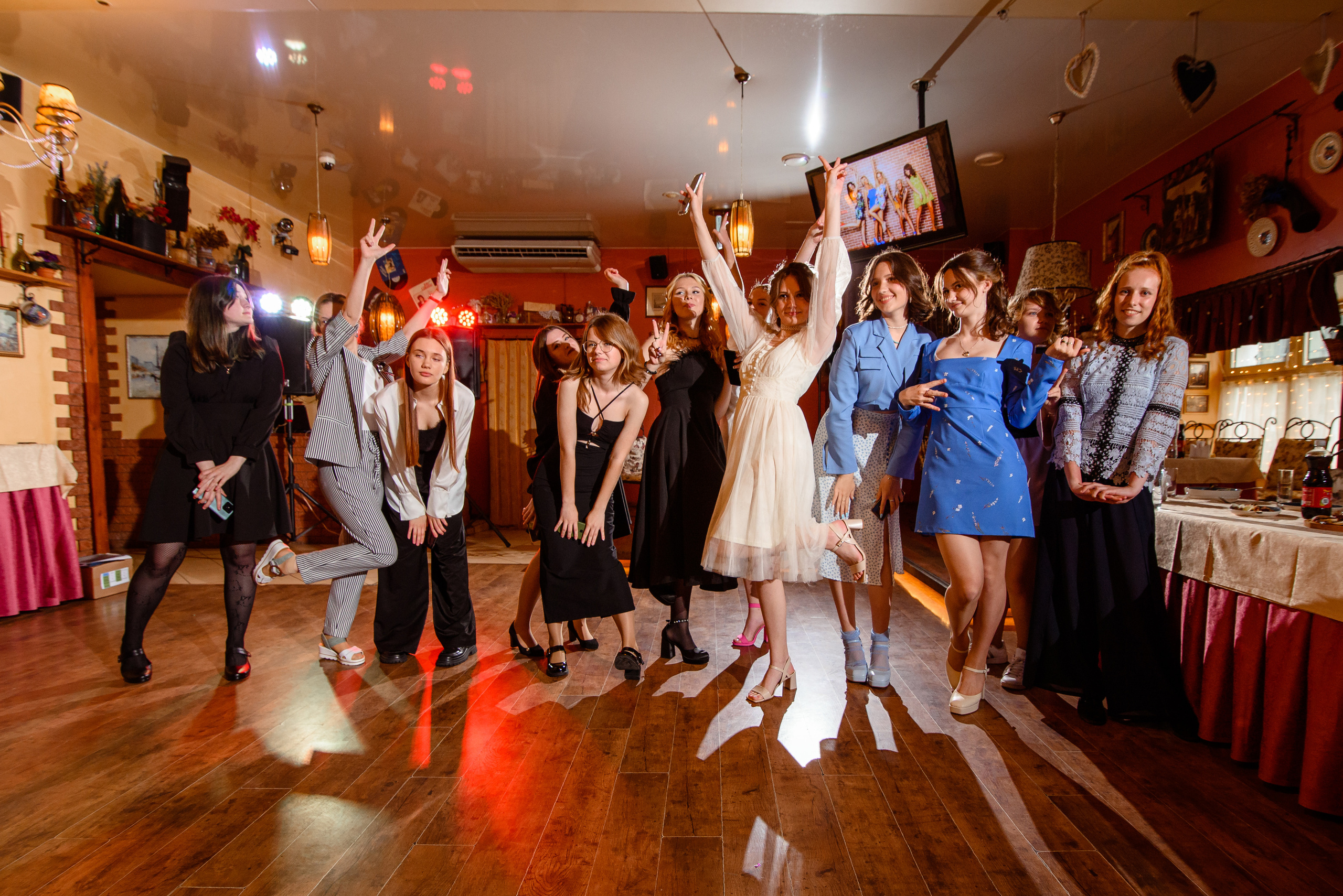 Репортаж. Выпускной в кафе «Еж». Семейный и детский фотограф в Нижнем Новгороде Валентина Леонтьева