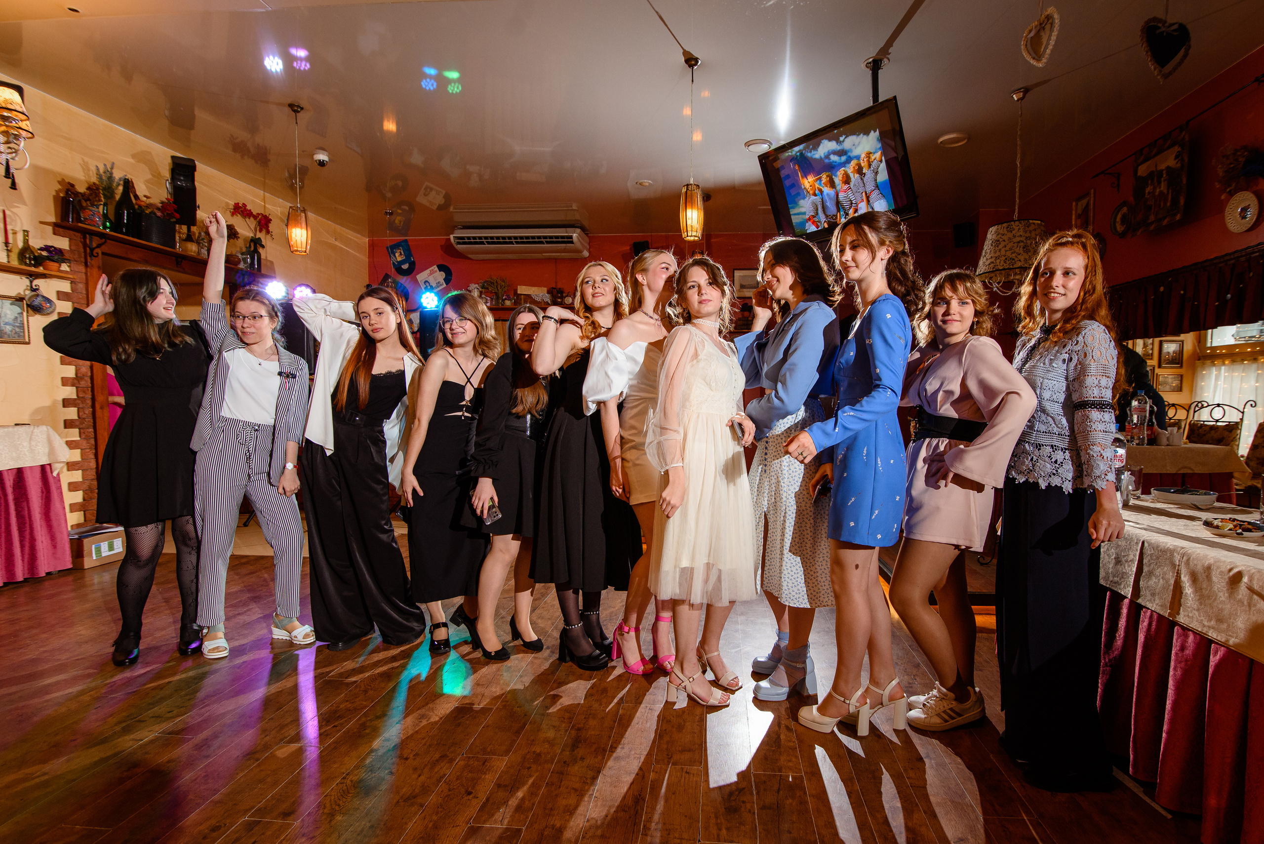 Репортаж. Выпускной в кафе «Еж». Семейный и детский фотограф в Нижнем Новгороде Валентина Леонтьева