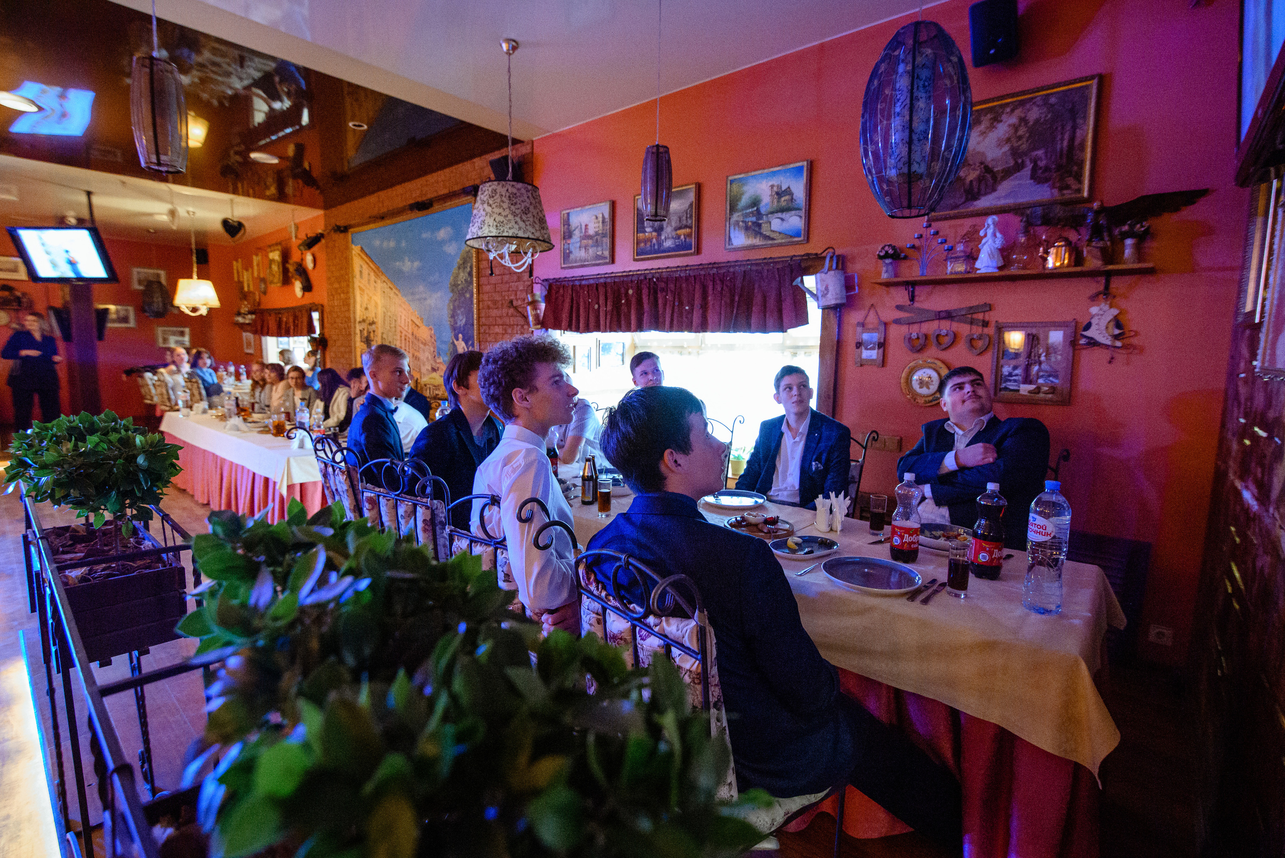 Репортаж. Выпускной в кафе «Еж». Семейный и детский фотограф в Нижнем Новгороде Валентина Леонтьева