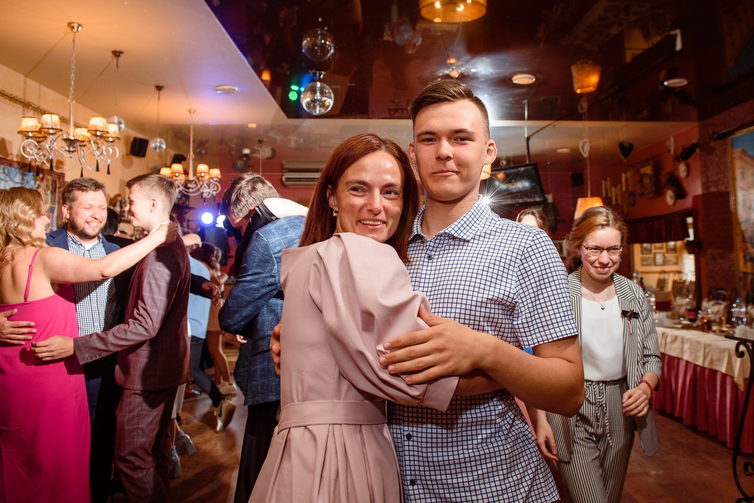 Репортаж. Выпускной в кафе «Еж». Семейный и детский фотограф в Нижнем Новгороде Валентина Леонтьева