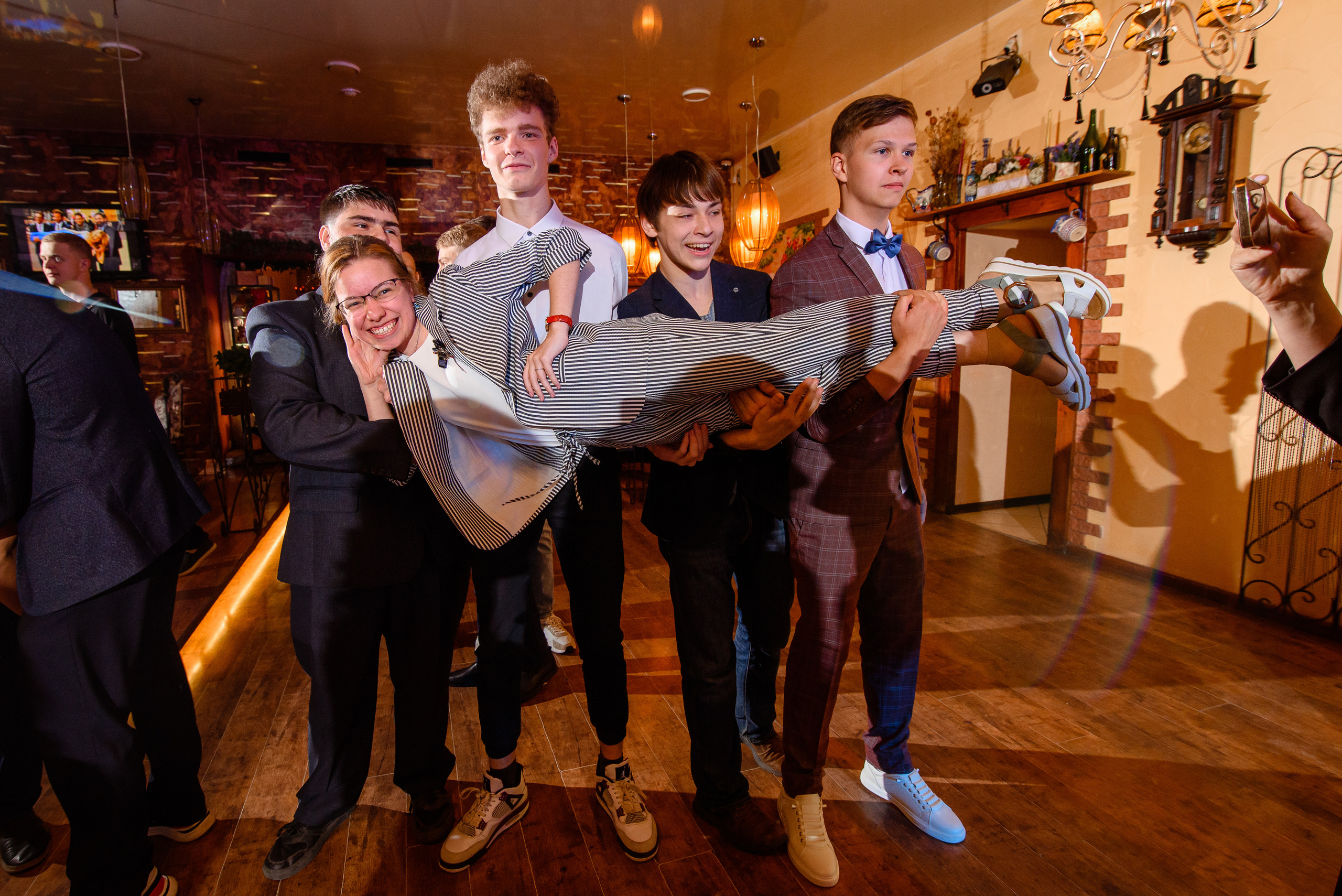 Репортаж. Выпускной в кафе «Еж». Семейный и детский фотограф в Нижнем Новгороде Валентина Леонтьева