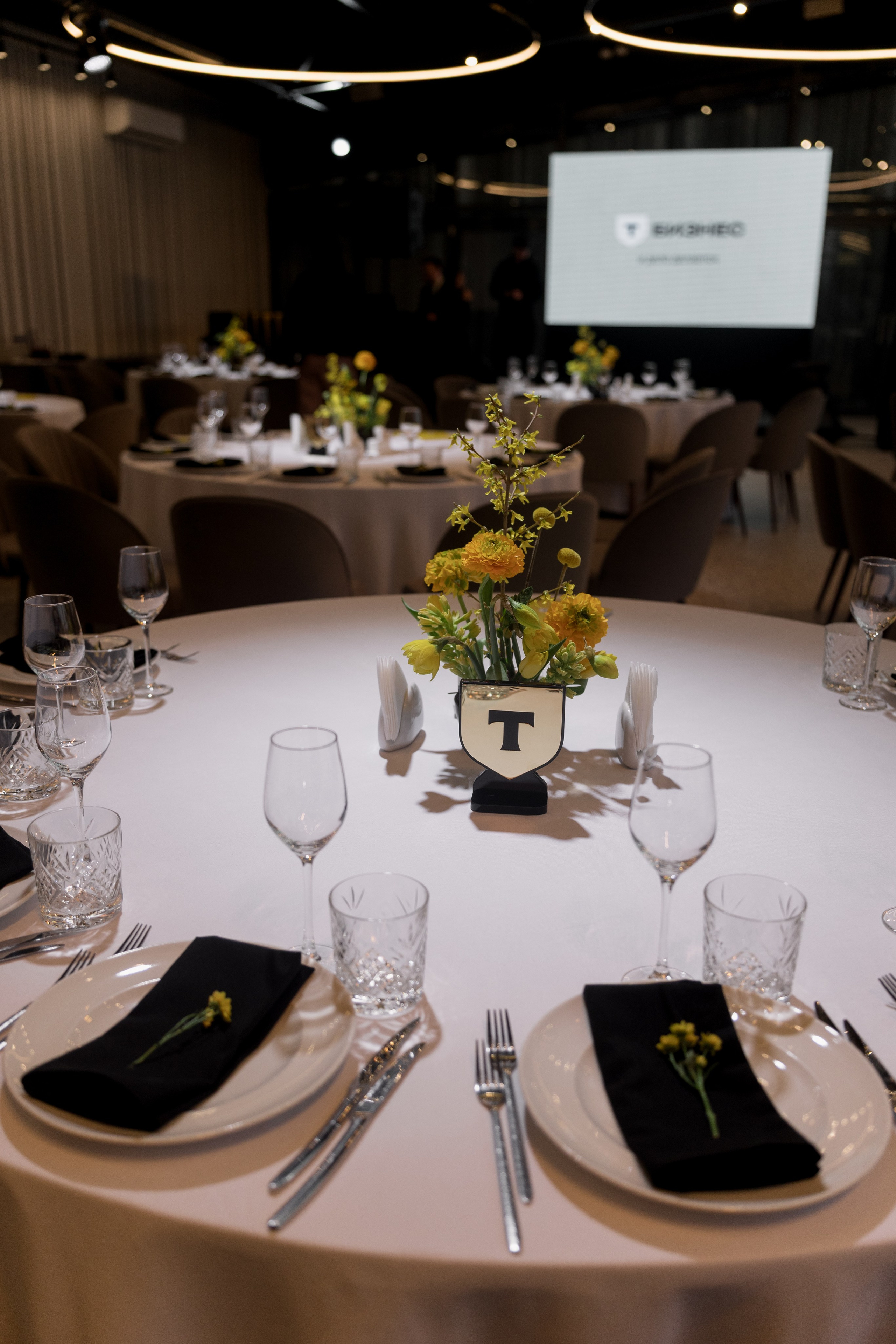 Бизнес-завтрак Тбанк. Фотограф Артем Бросов в Санкт-Петербурге и Дубае