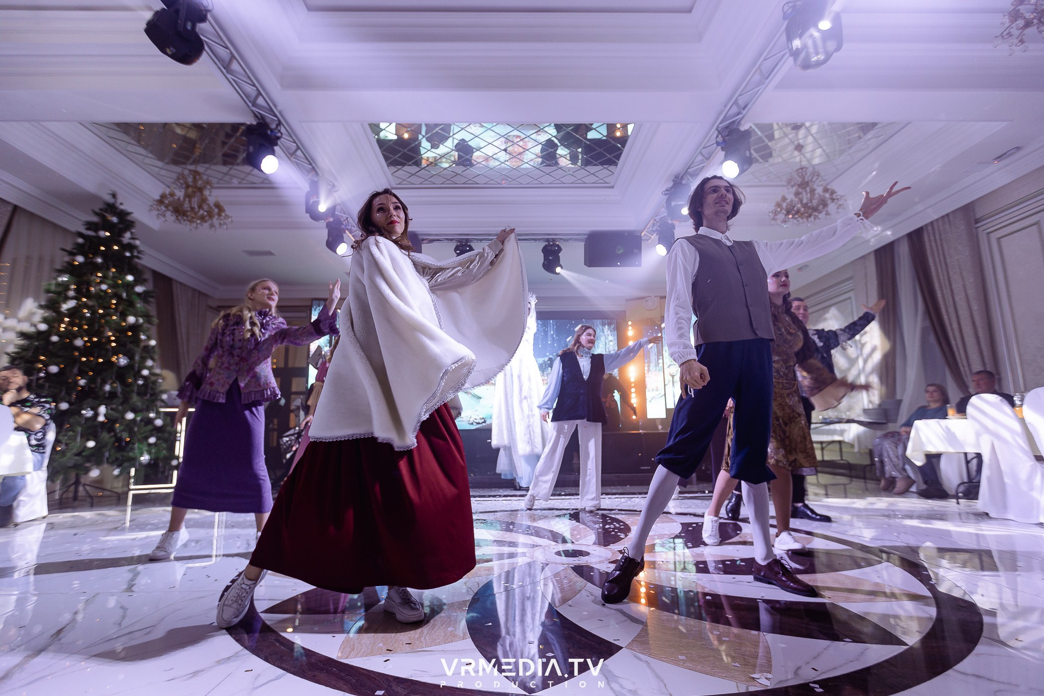 Новогодний вечер в ресторане «Лазурный Берег»