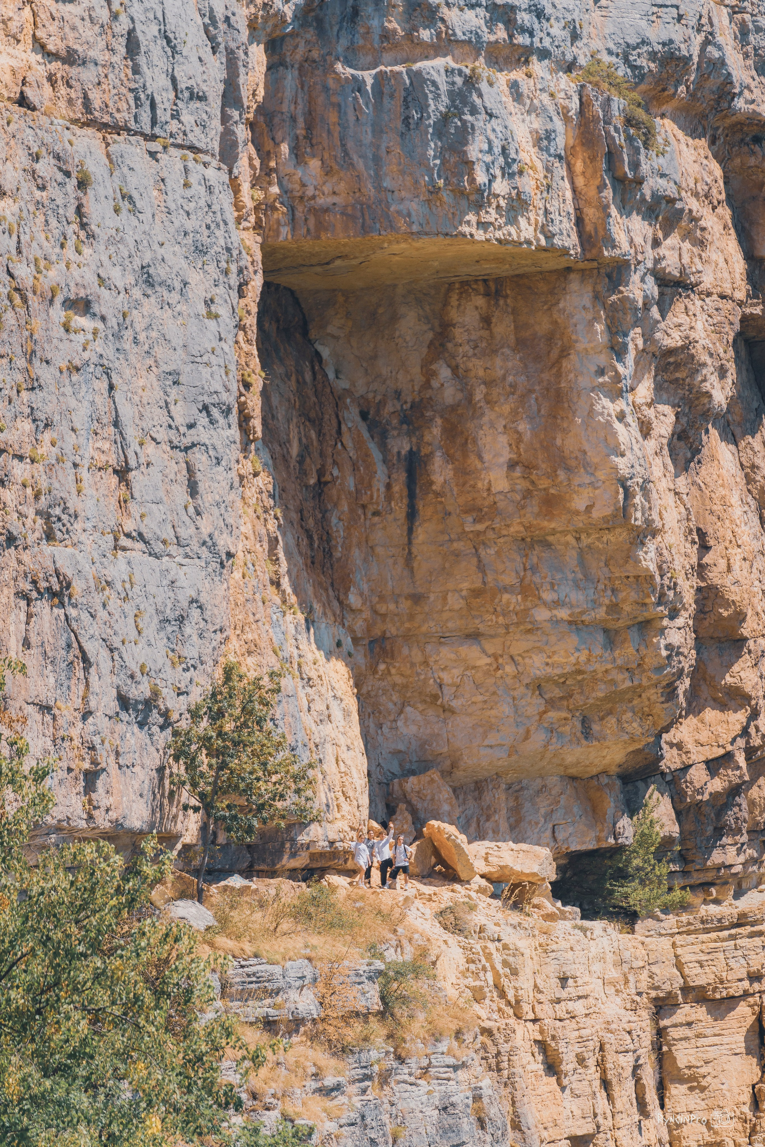 Поход на Орлиную полку + Университетский водопад с командой Мадьяр 15.08.24. Репортажный фотограф в Краснодаре Рындин Дмитрий
