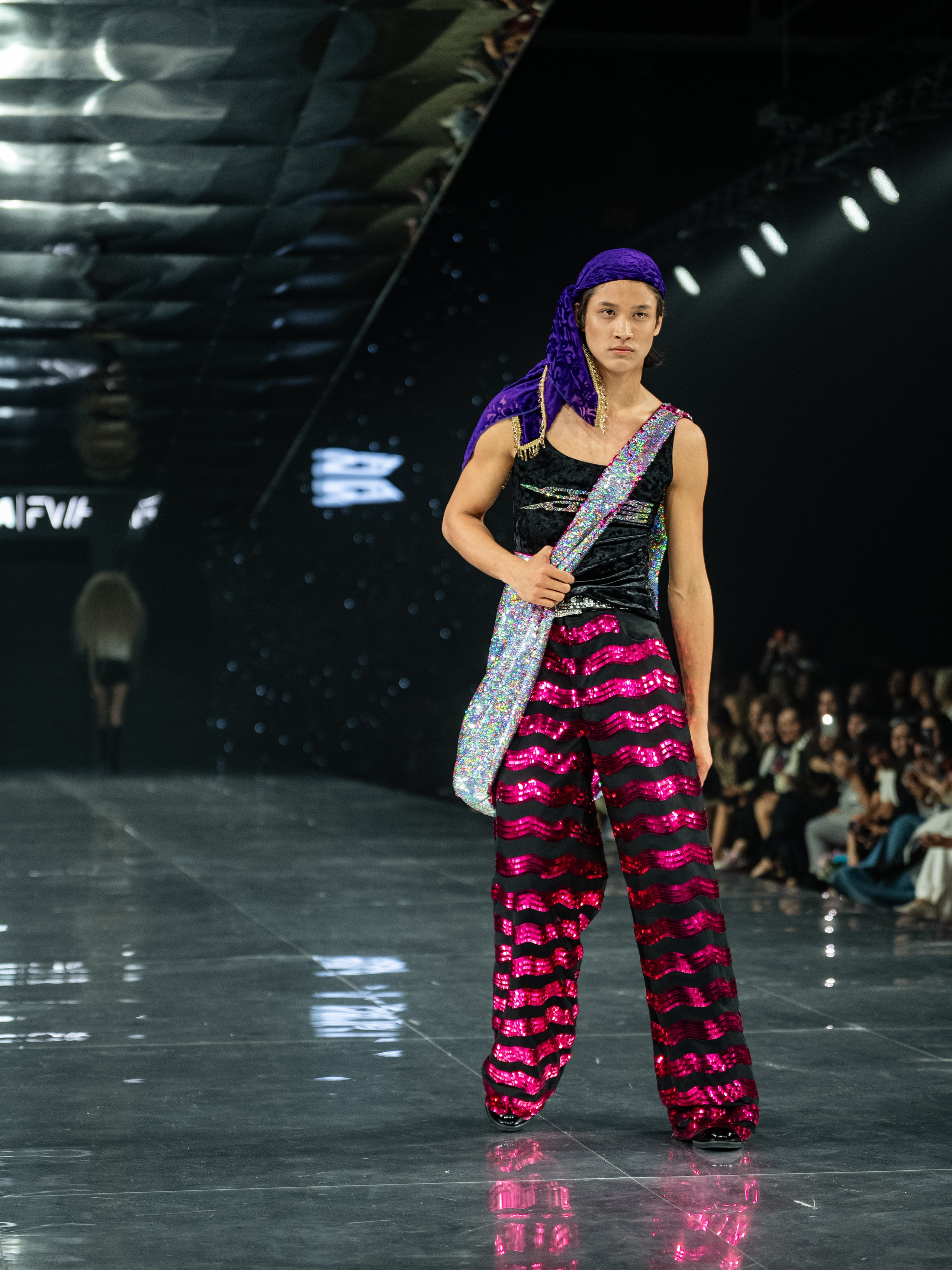 Visa Fashion Week YESYES. Сайт Алматинского НЮ АРТ, будуар и фэшн фотографа Дениса Карпенко