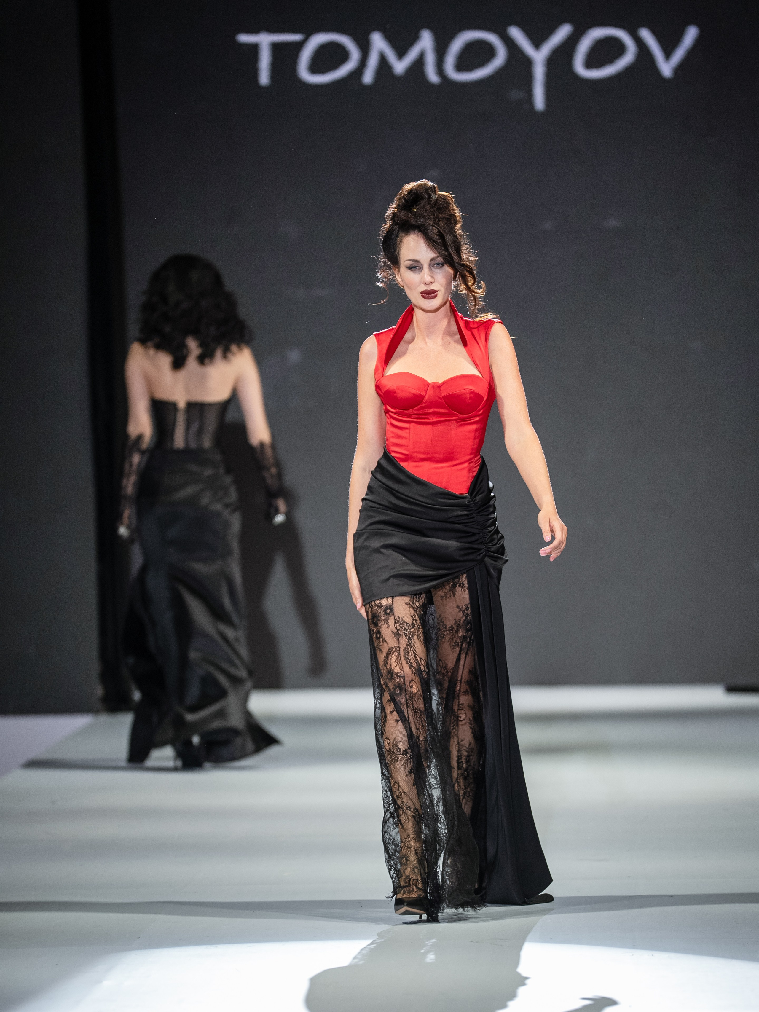 Eurasia Fashion Week Tomoyov. Сайт Алматинского НЮ АРТ, будуар и фэшн фотографа Дениса Карпенко