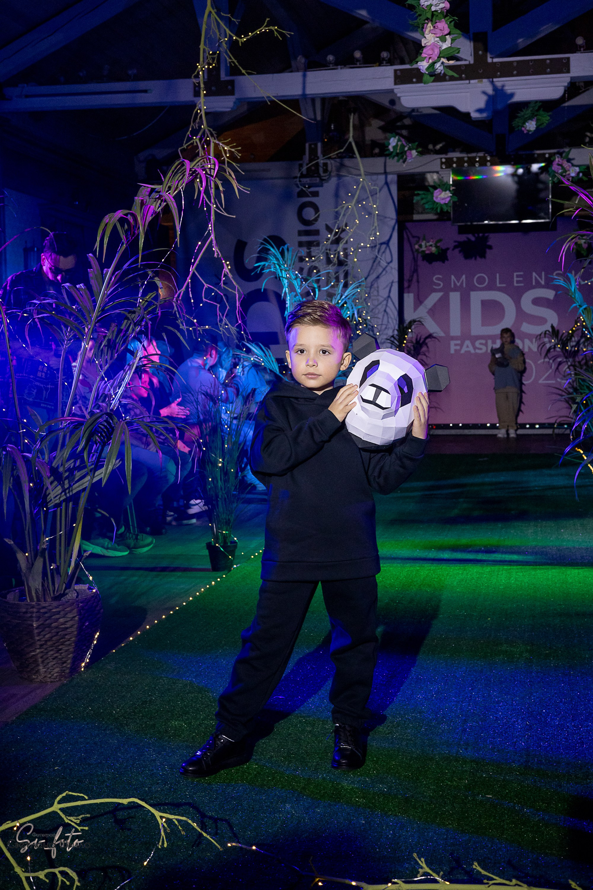 Smolensk Fashion Week_показы_ДЕНЬ 3_ФИНАЛ_Алиса в стране чудес. Главная