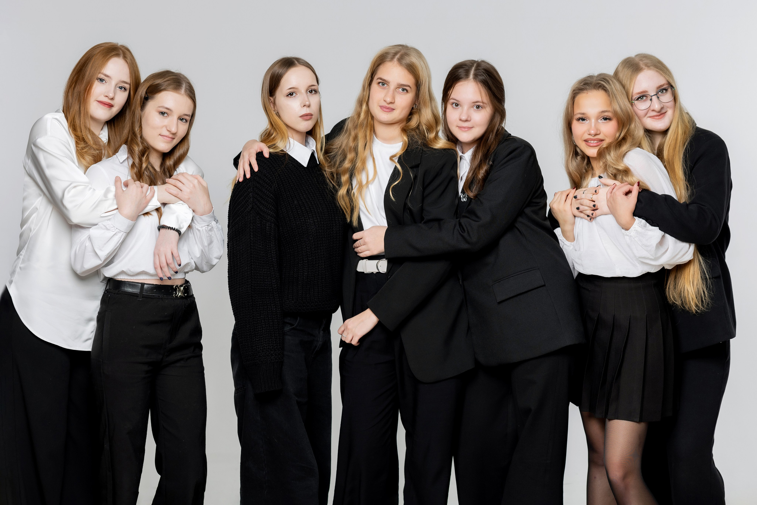 Гимназия 4 Великий Новгород. Выпускные альбомы. Школьный и семейный фотограф Виктория Игнатьева