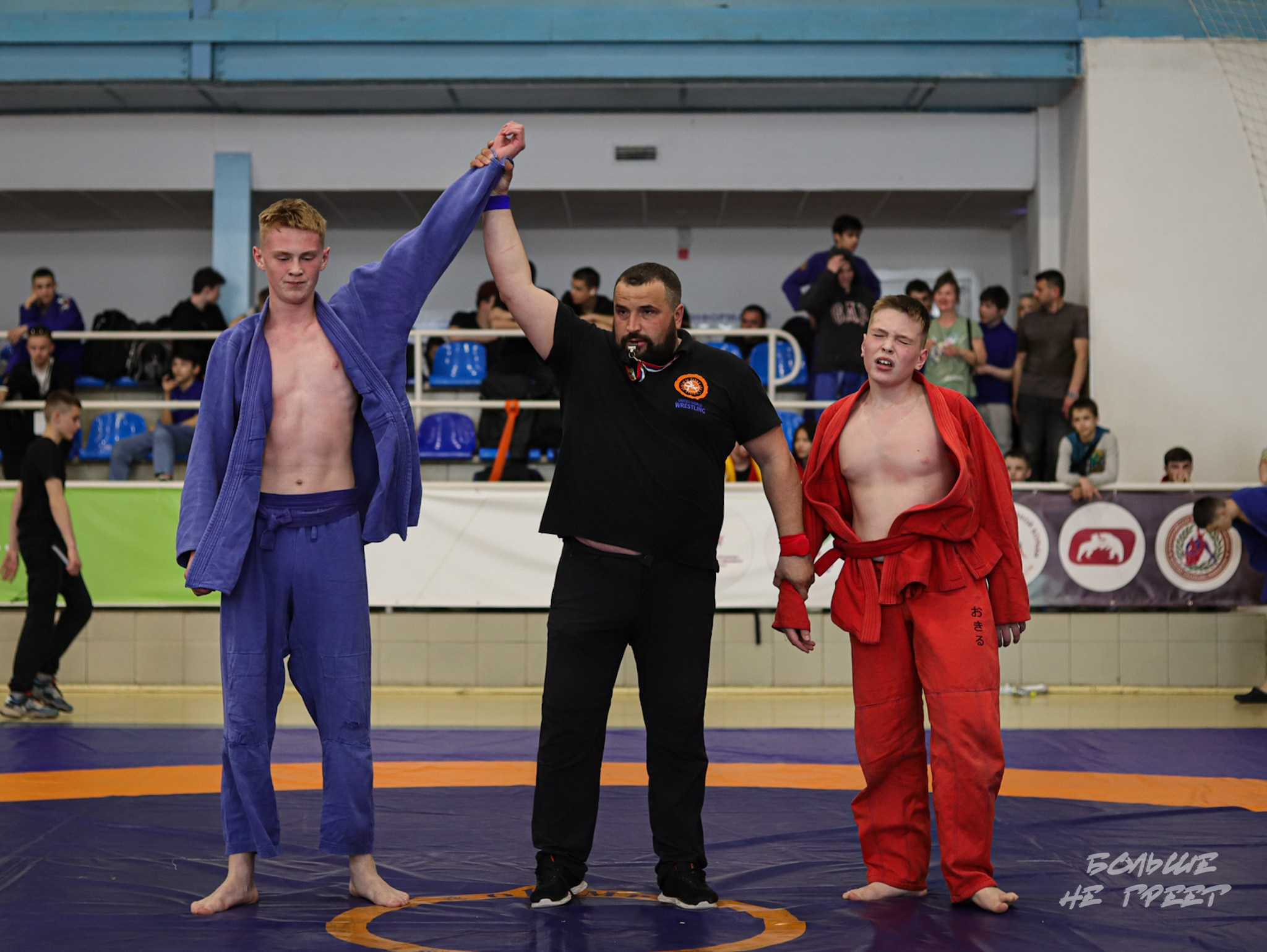 ПЕРВЕНСТВО УРФО ПО СПОРТИВНОЙ БОРЬБЕ ГРЭППЛИНГ И ГРЭППЛИНГ-ГИ. Больше не греет