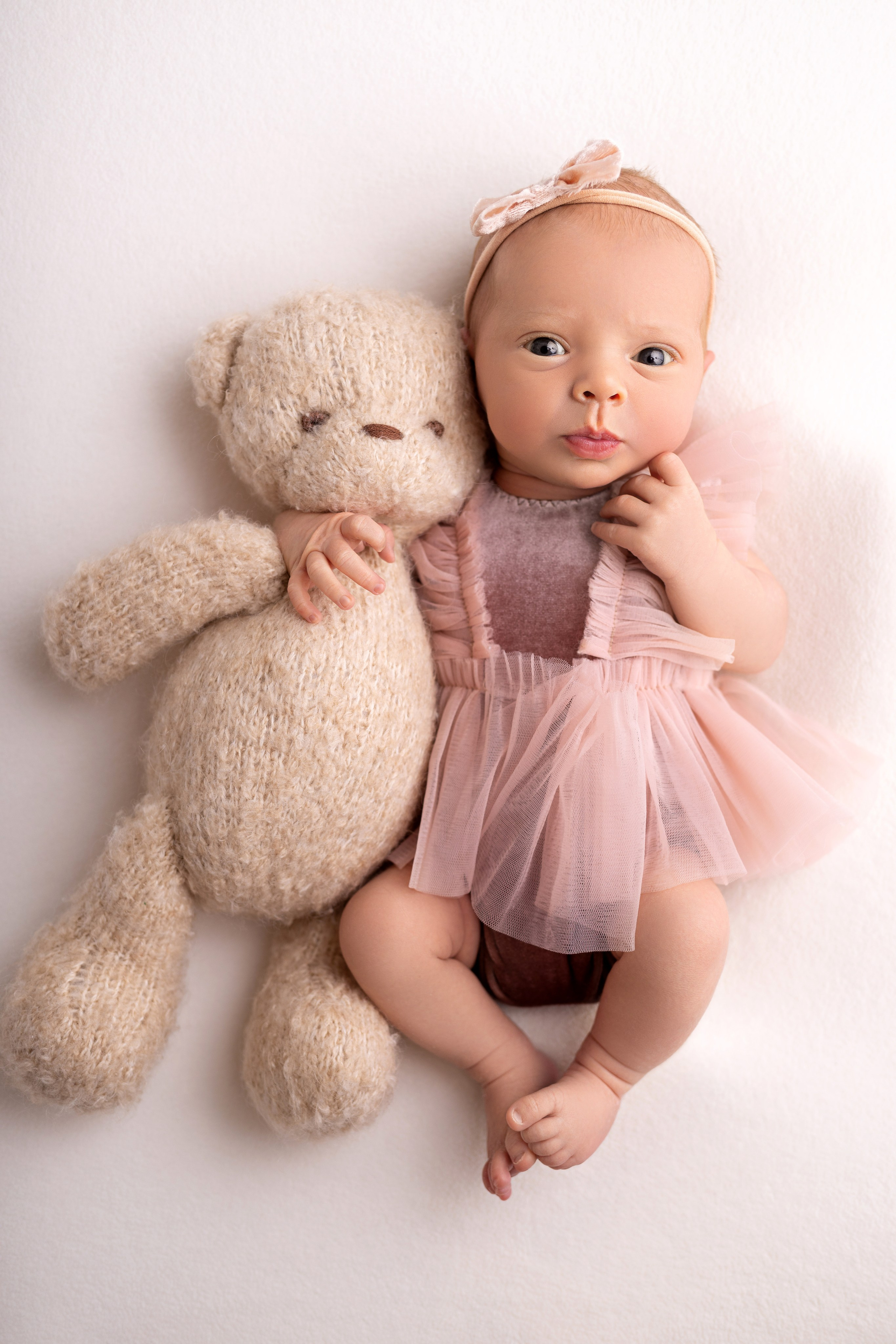 Классическая фотосессия малыша. Фотограф новорожденных малышей в Омске и Омской области Эльвира Камаева