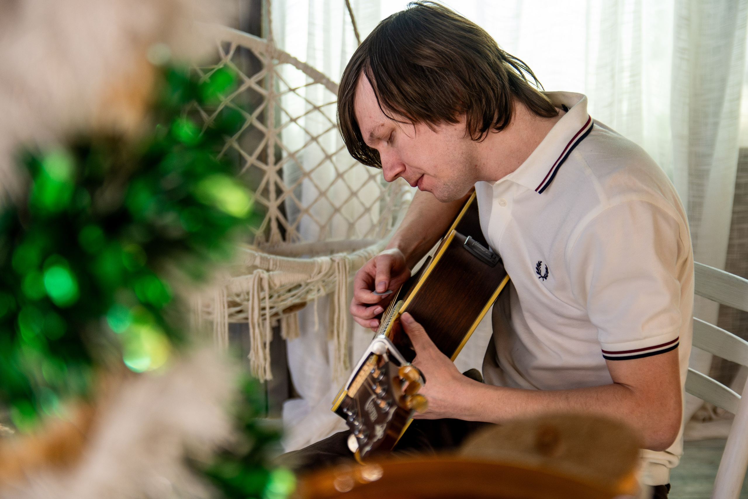 Музыкально-поэтический перфоманс на некорпоративе «Мы больше этой суеты». Репортажный фотограф в Москве Legiodot