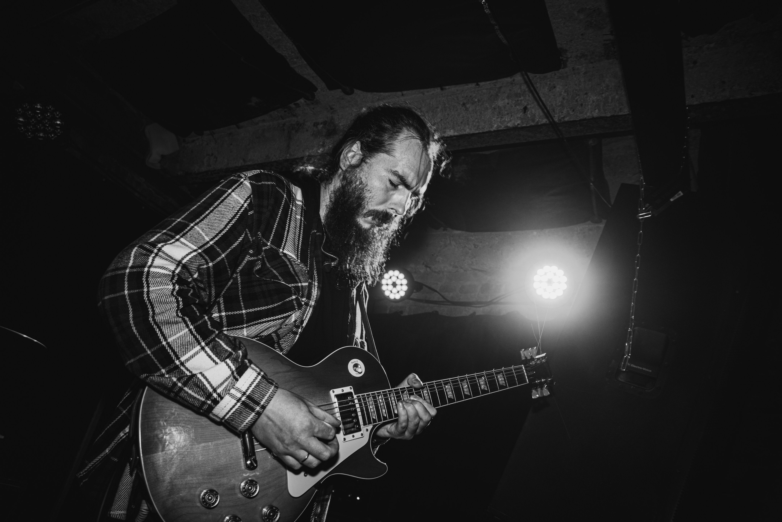 Laugar & Шумы Штормовых Широт & Пожары На Дальнем Севере 11.10.2025. Репортажный фотограф в Москве Legiodot