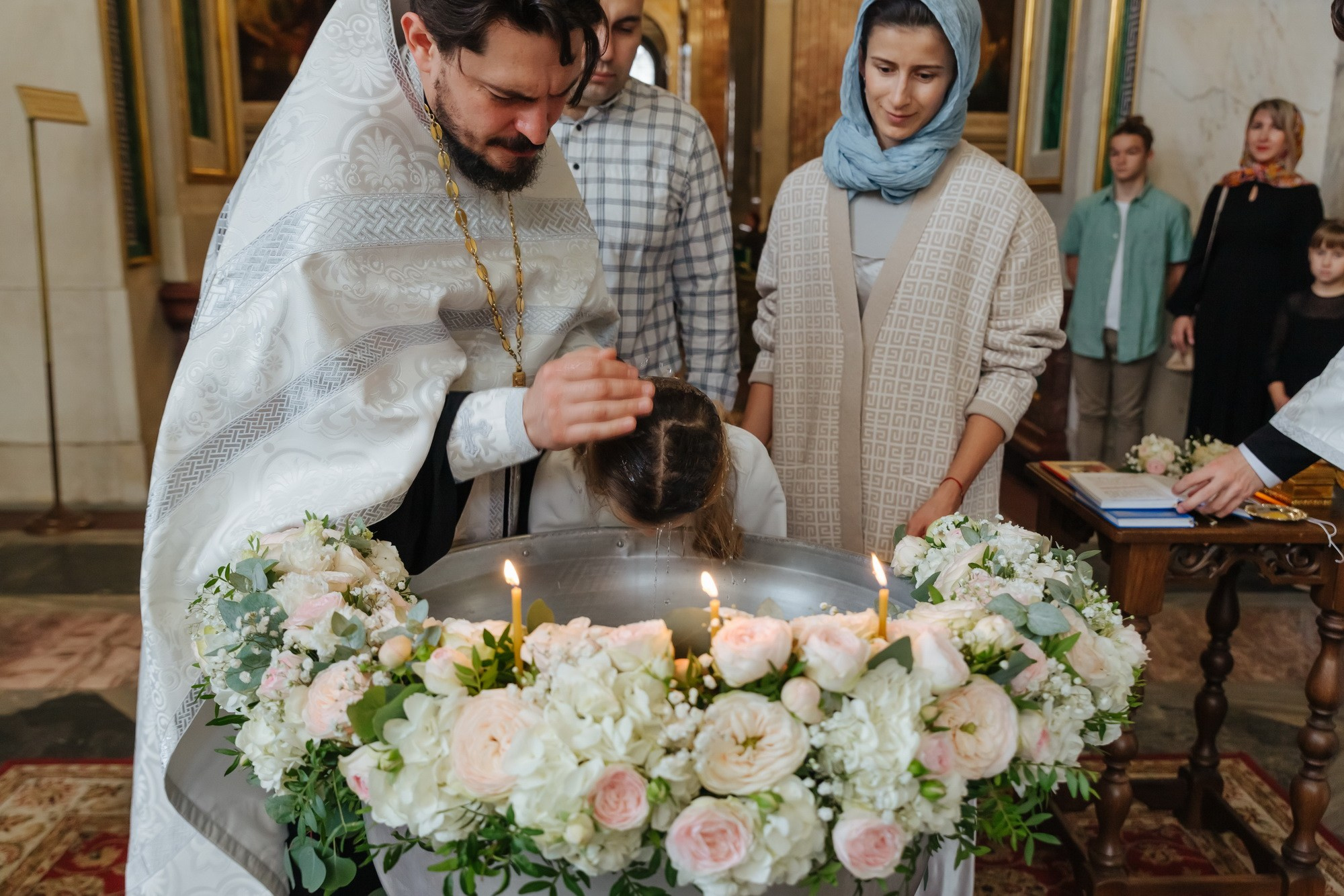 Крещение индивидуальное Исаакиевский собор. Фотограф крещение венчание в Петербурге! Помогает подобрать храм и посоветовал душевного батюшку в СПб