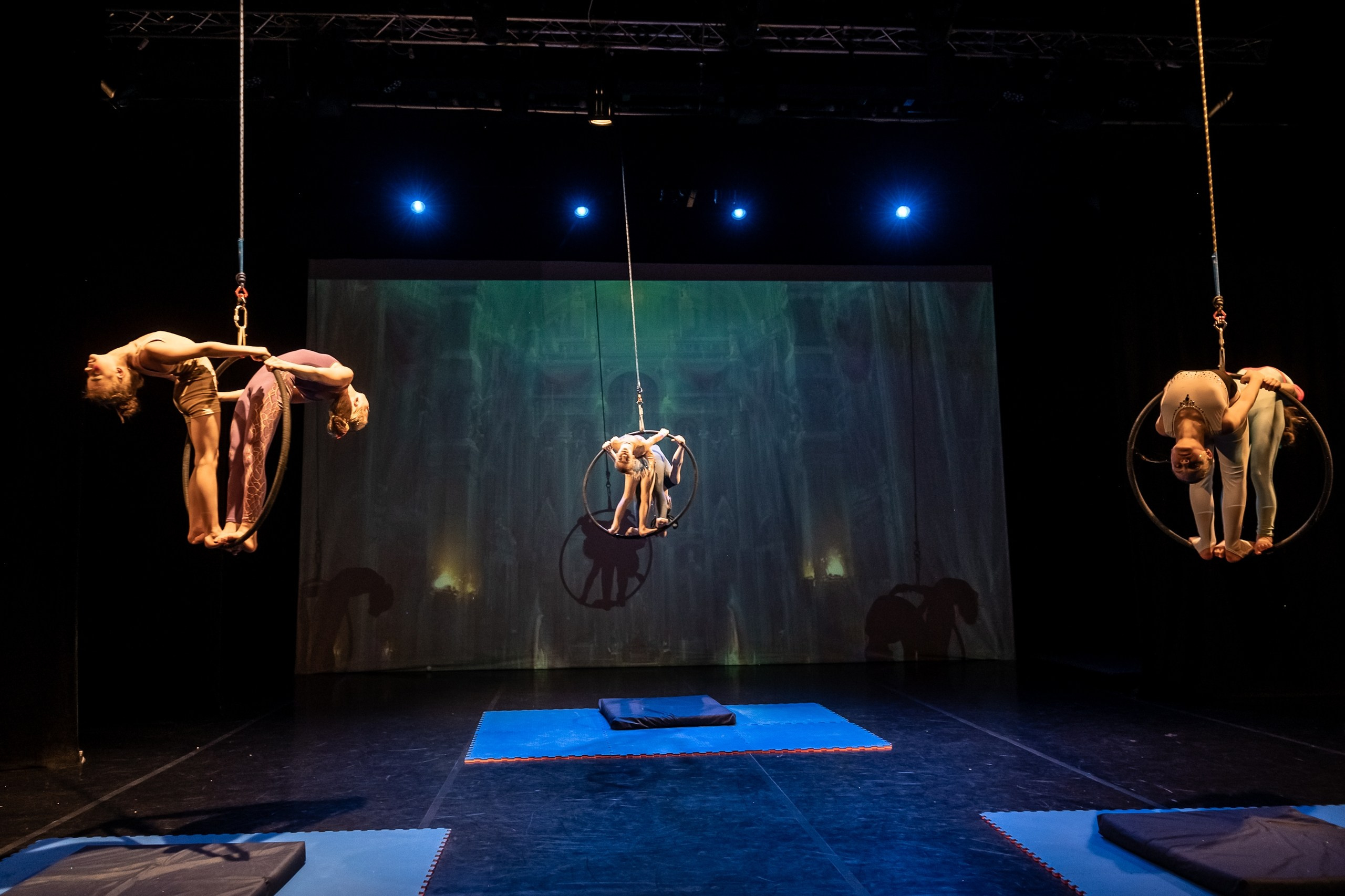 Отчетное выступление студии воздушной гимнастики Sport Evolution. Свадебный и семейный фотограф София Невская