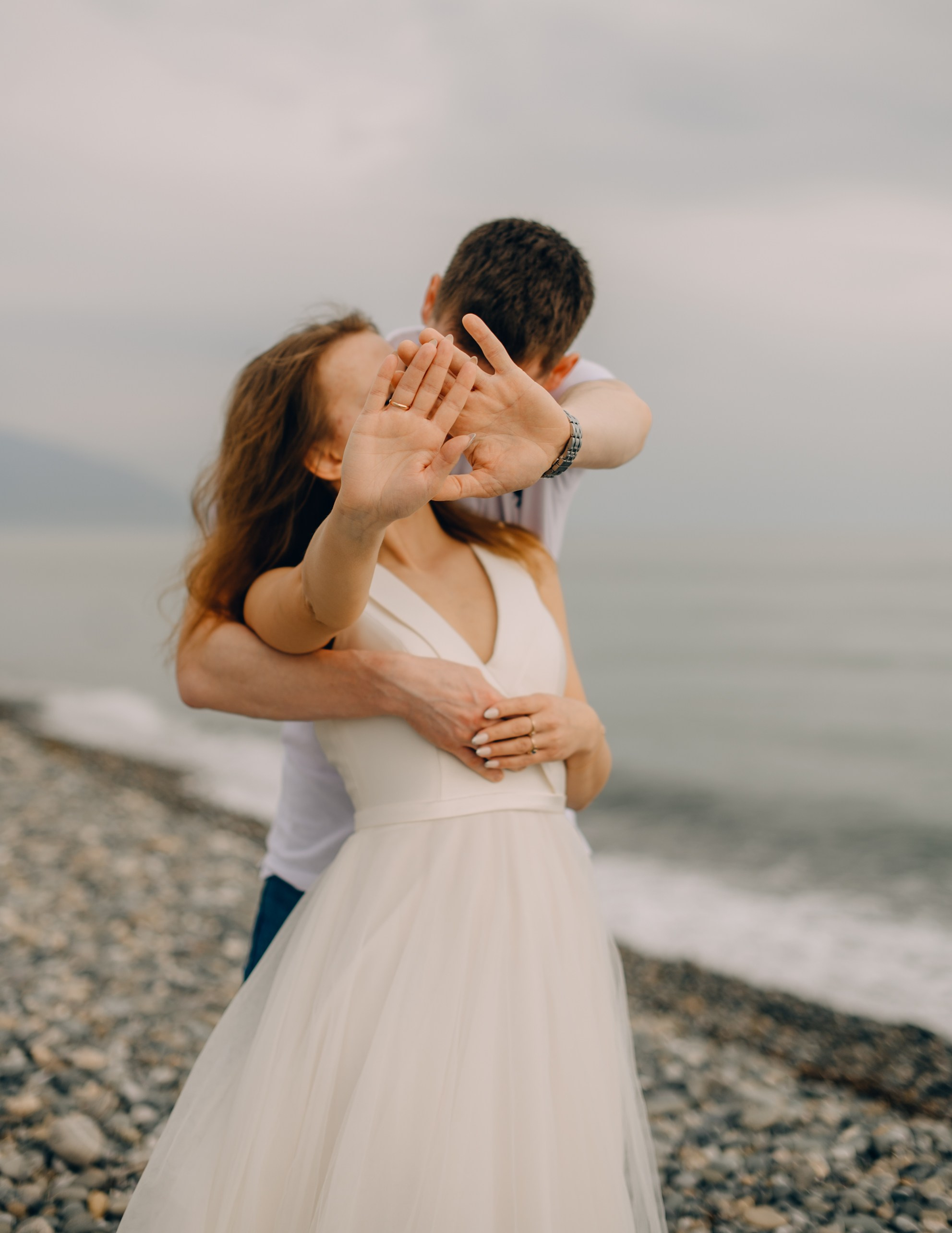 Свадебная прогулка пляж Бархатные Сезоны. Свадебный и семейный фотограф София Невская