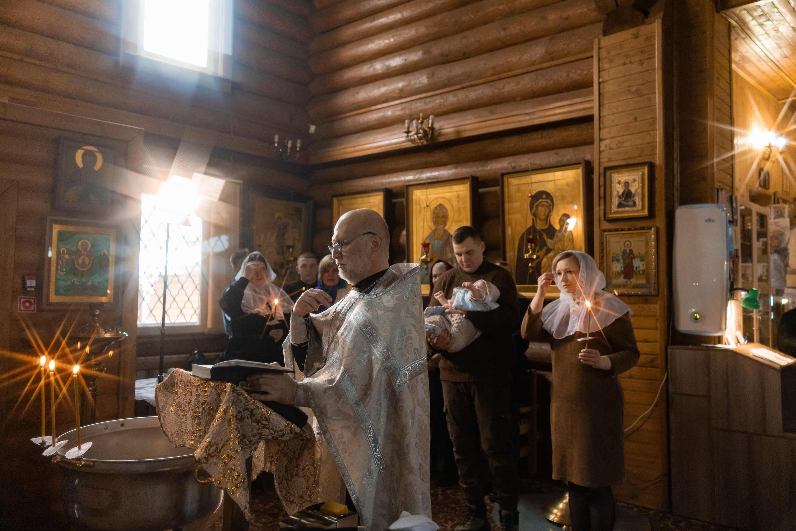Крещение в храме возле Рио. Фотограф Белгород