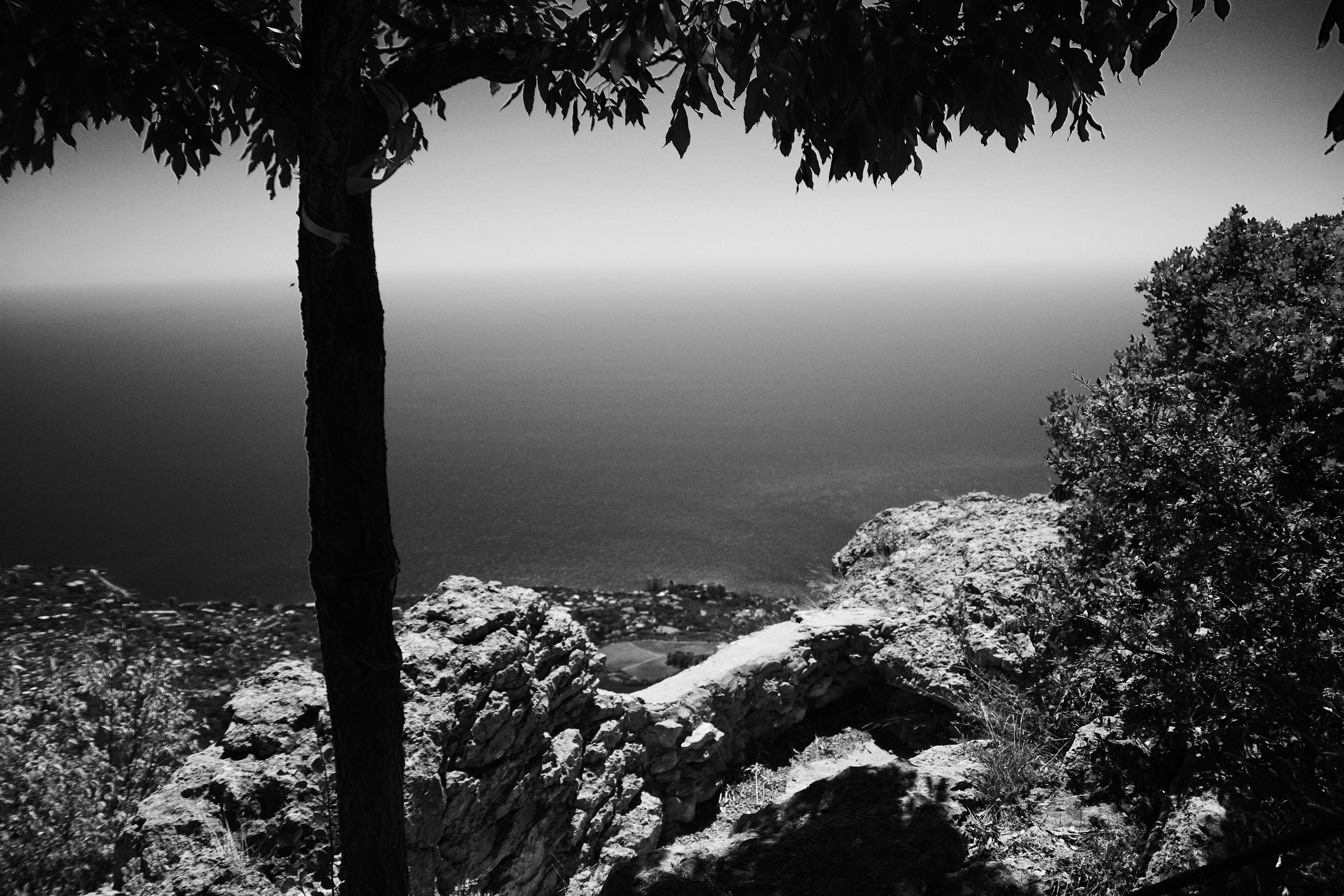 LANDSCAPE / B&W / 2018-2021. ODSAE