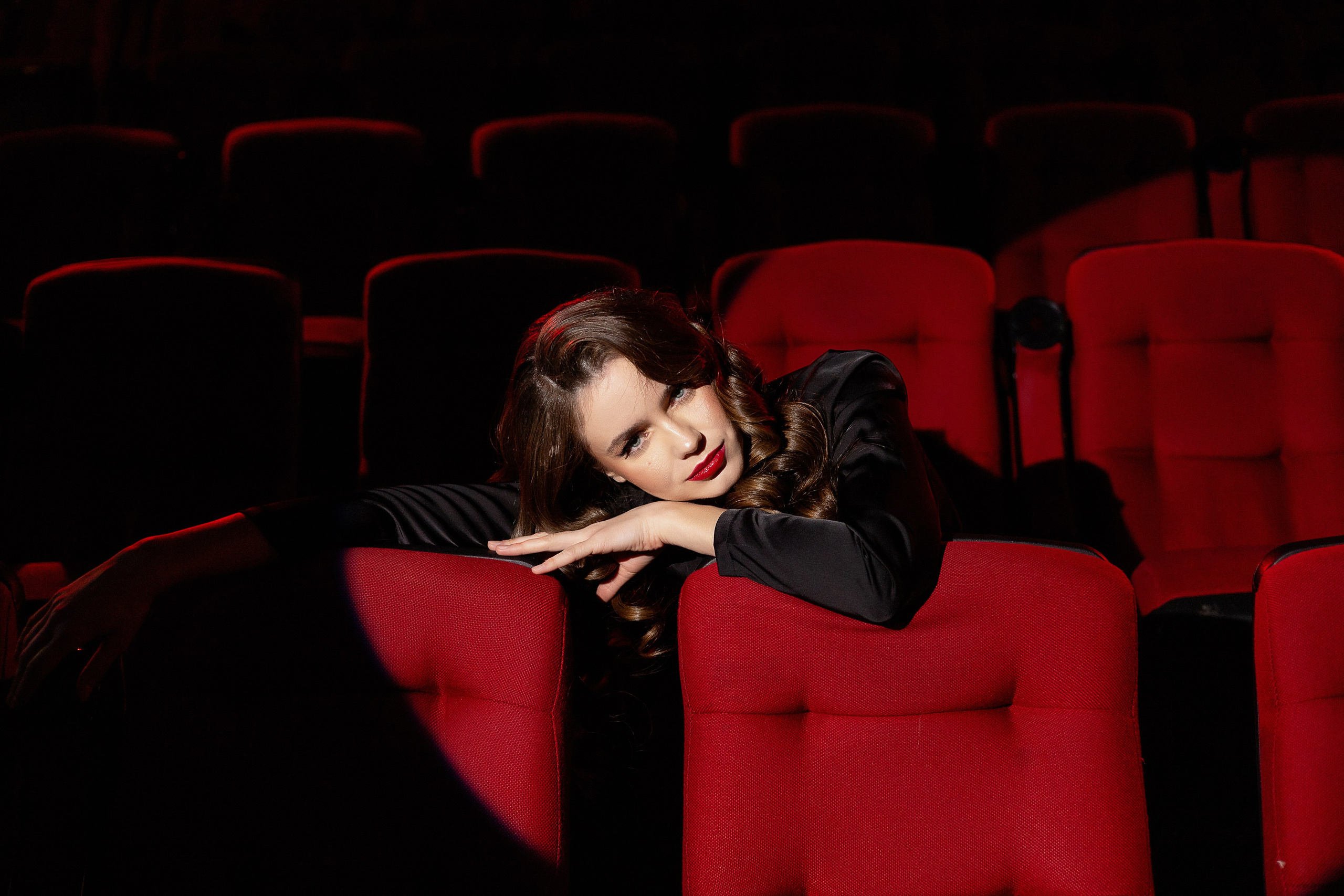 DARYA. Фотограф женского портрета, беременности и семейных фотосессий