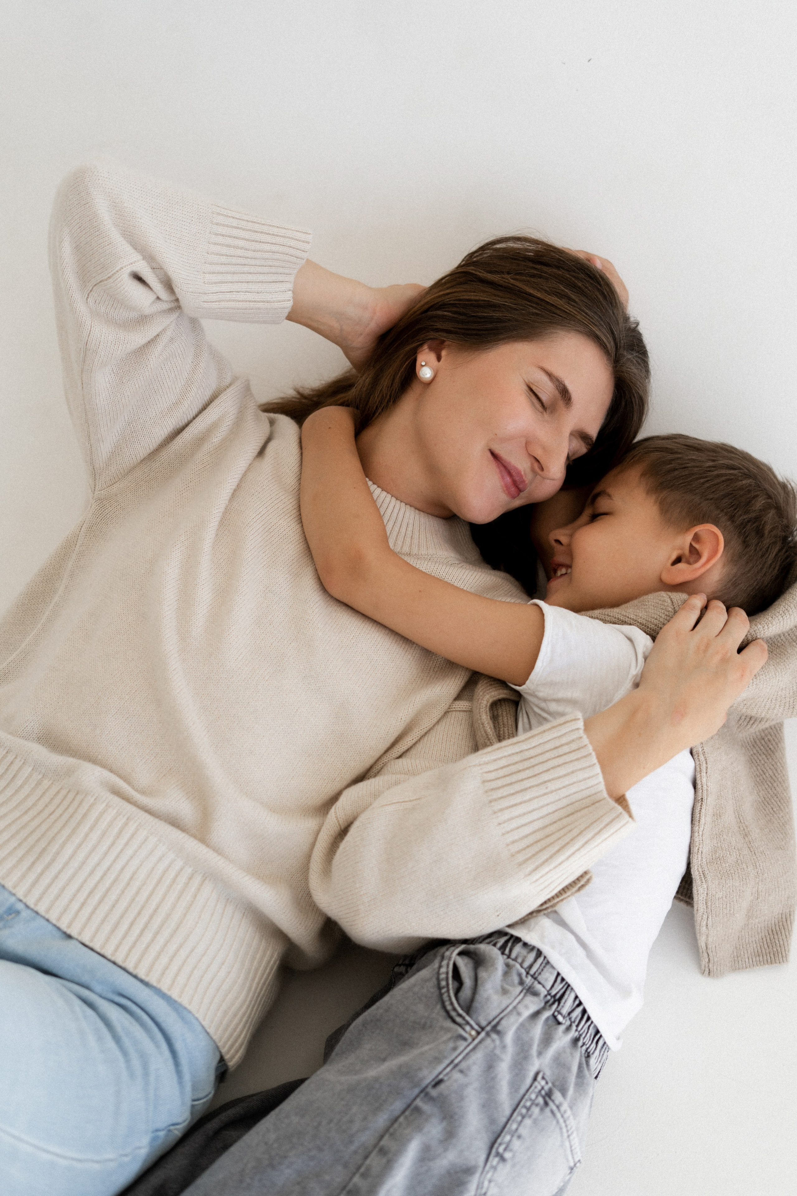 Оля, Артемий, Вера. Главная