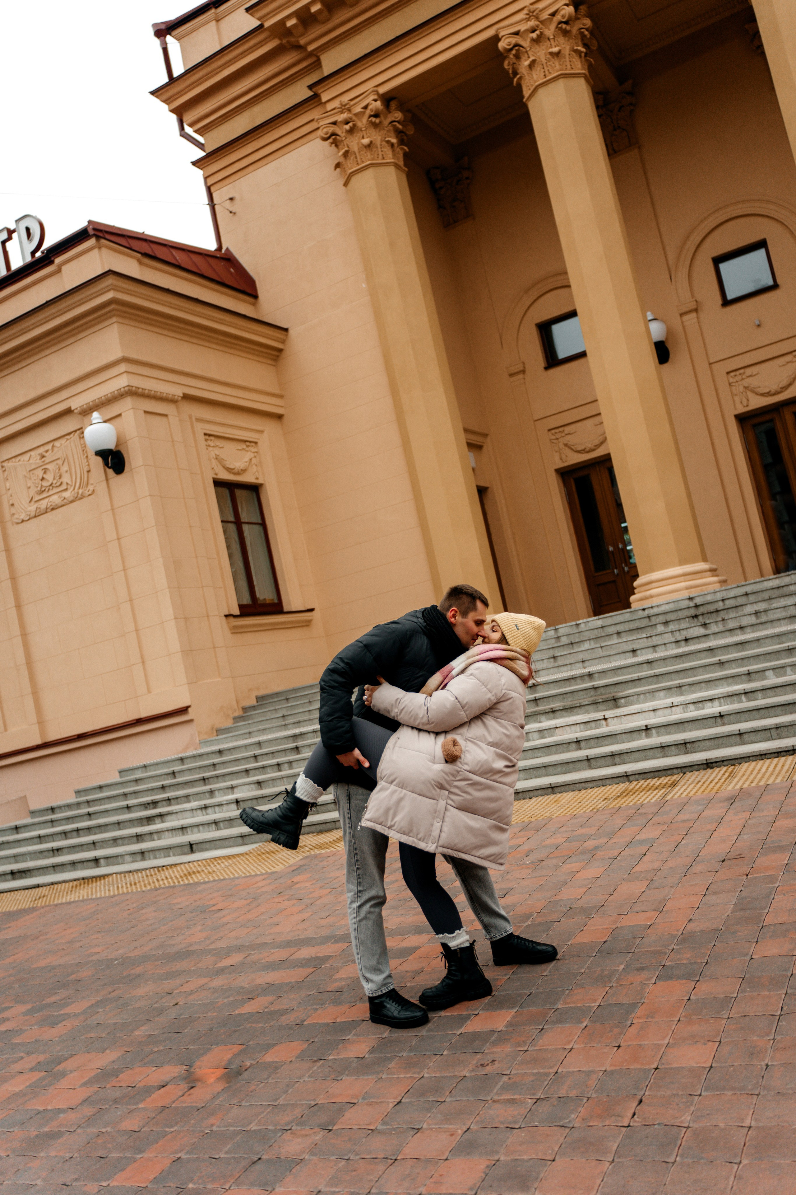 История любви в городе М. Ваш семейный фотограф в Минске — Вика Трегубова