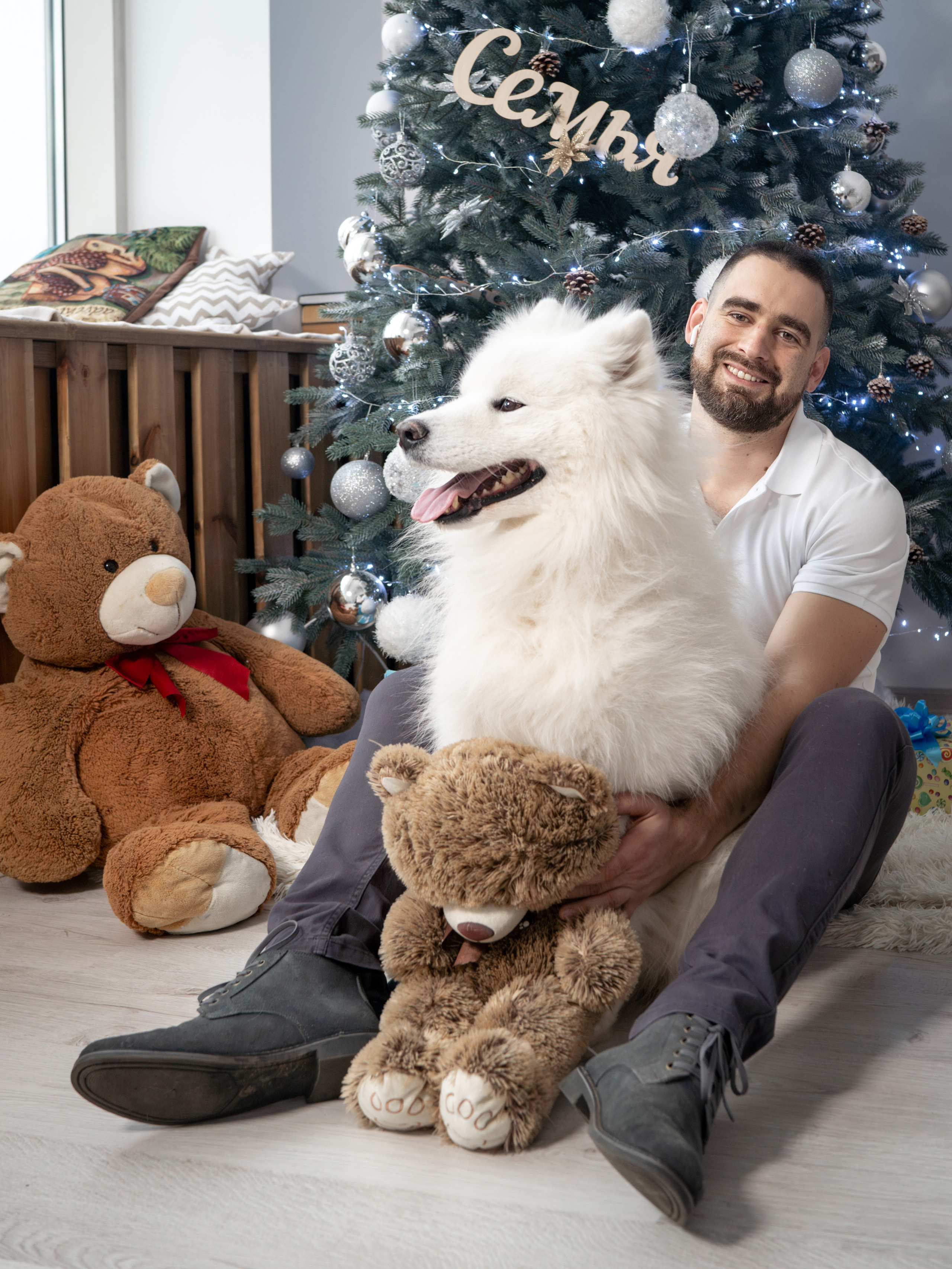 С самоедской лайкой. Фотограф Зинаида Евдокимова