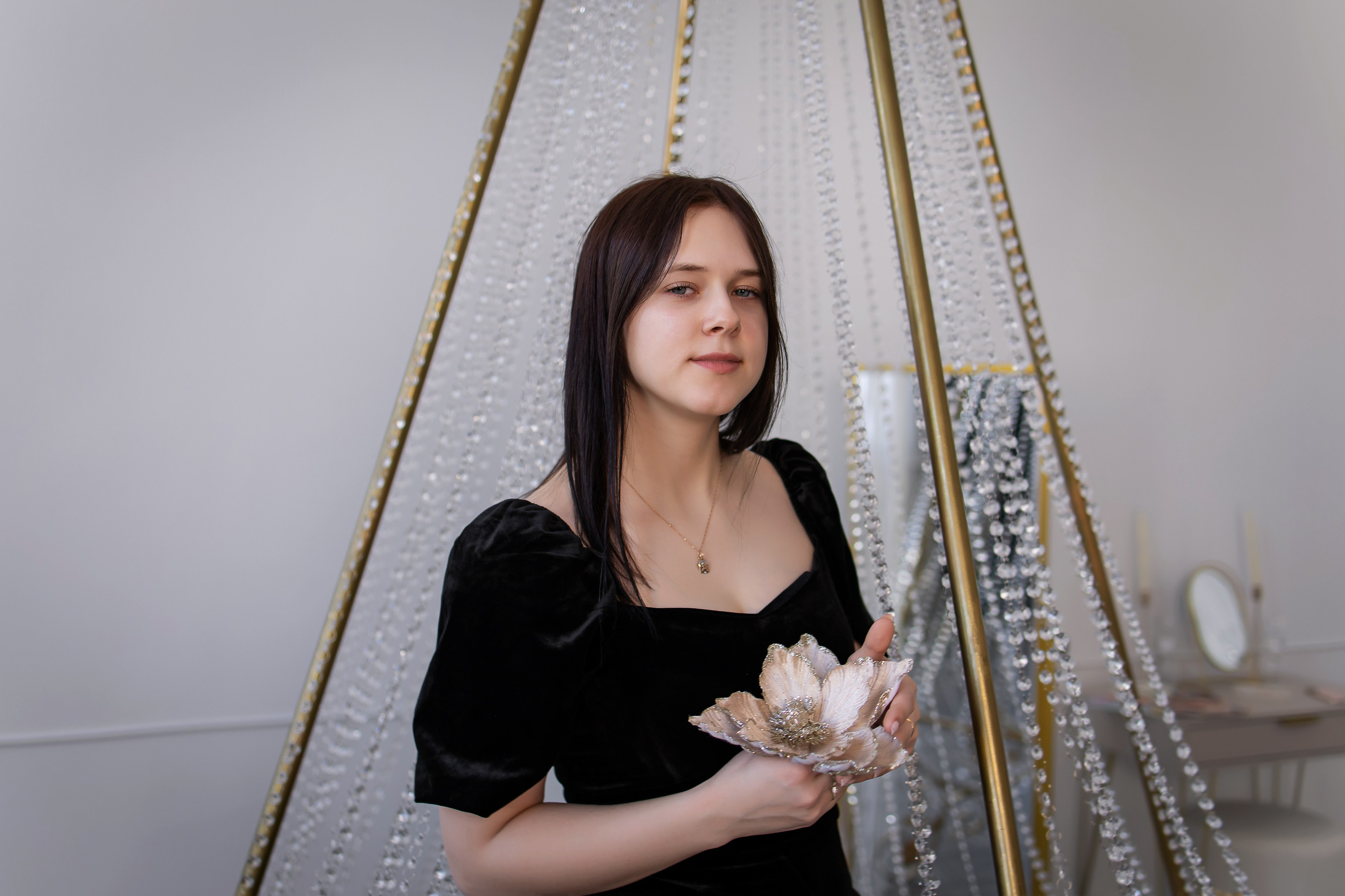 Ваши фотографии. Интерьерная фотостудия Background в Омске