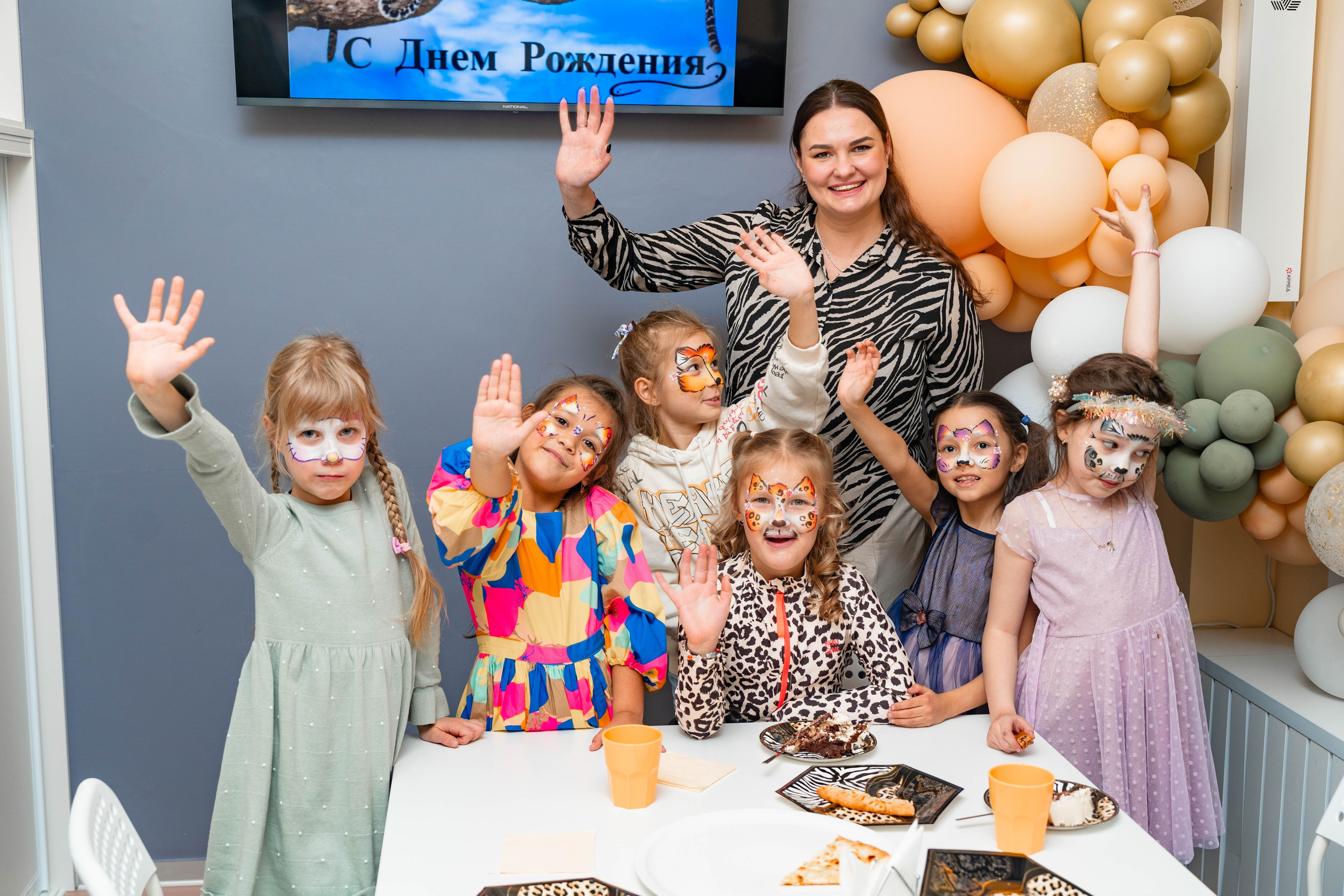 День Рождения Лауры в TiDi-клуб. Фотограф Никита Комаров