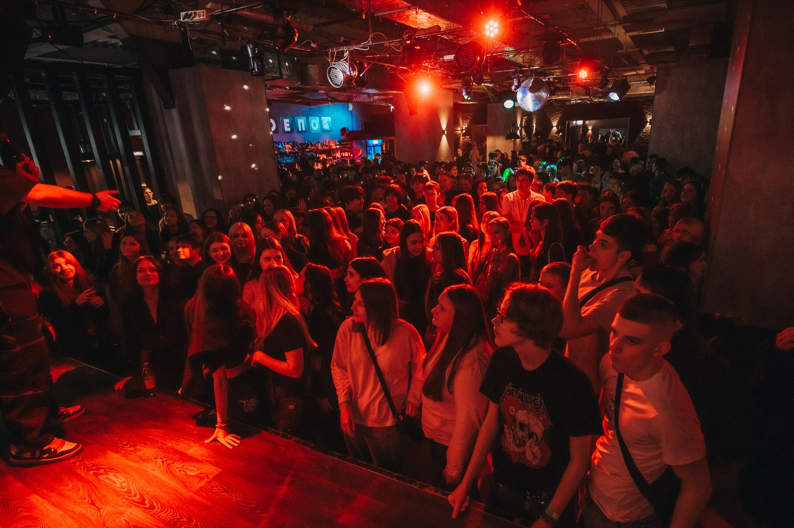 8 MARCH WOMENS DAY PARTY. Фотограф в Кемерово Владислав Шульц