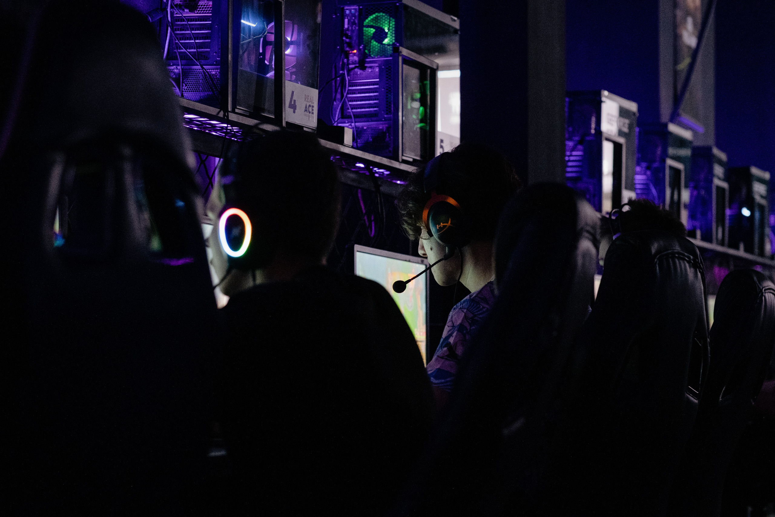 Real Ace — открытие киберспортивного клуба. Flint — photographer