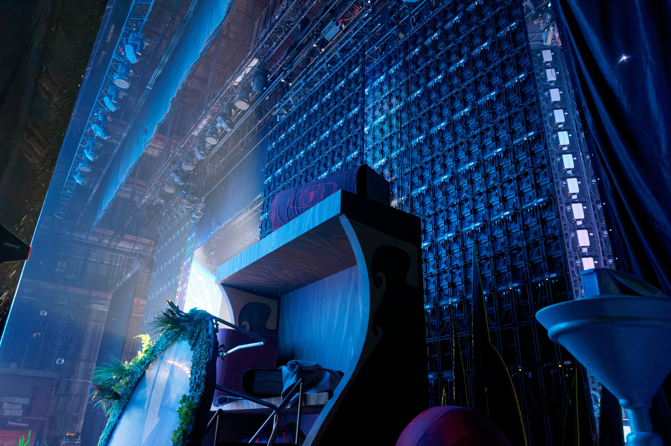 Закулисный репортаж. Лучший фотограф без диплома Дима Берников