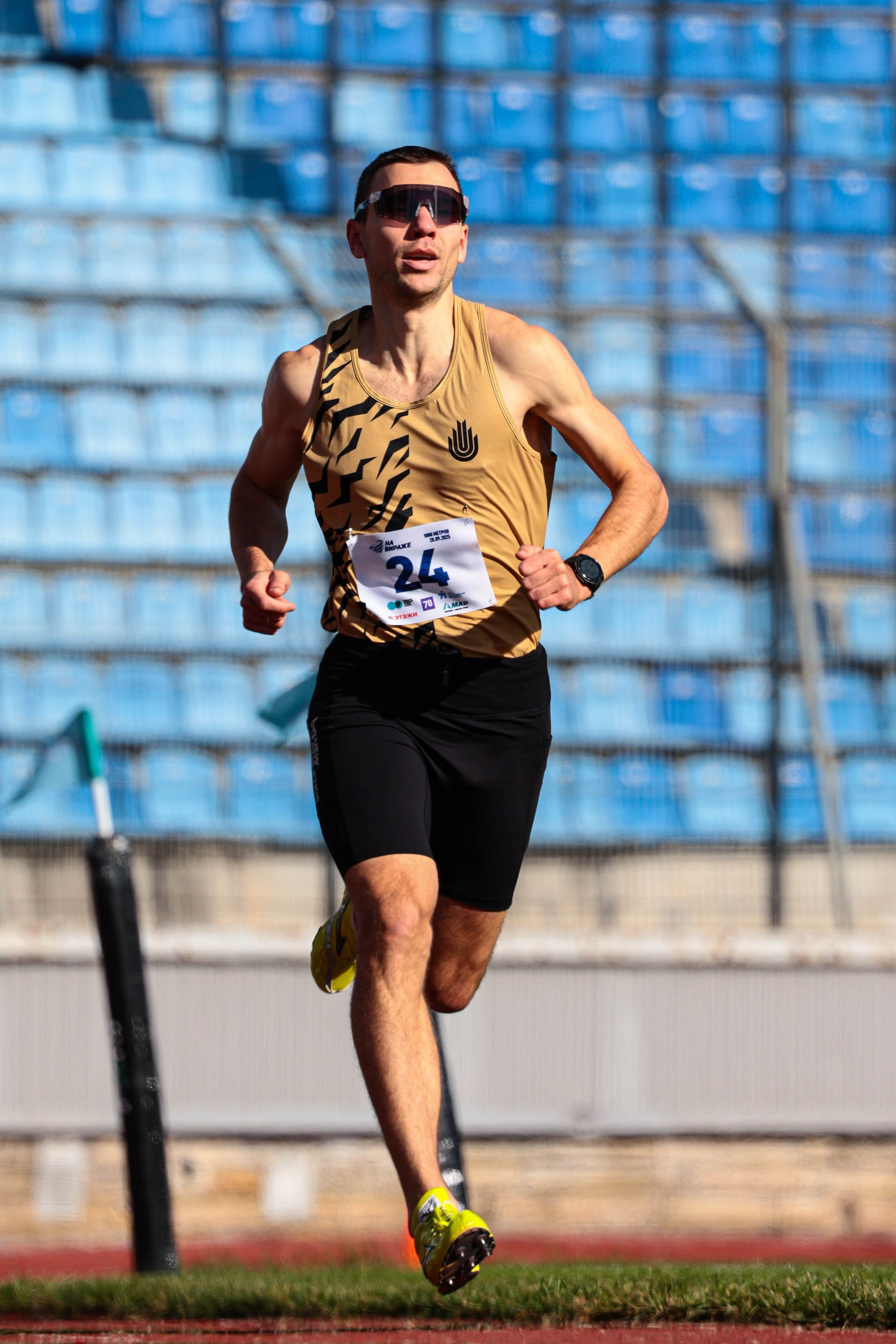 На вираже 2025. Спортивный фотограф в Санкт-Петербурге Илья Vacool