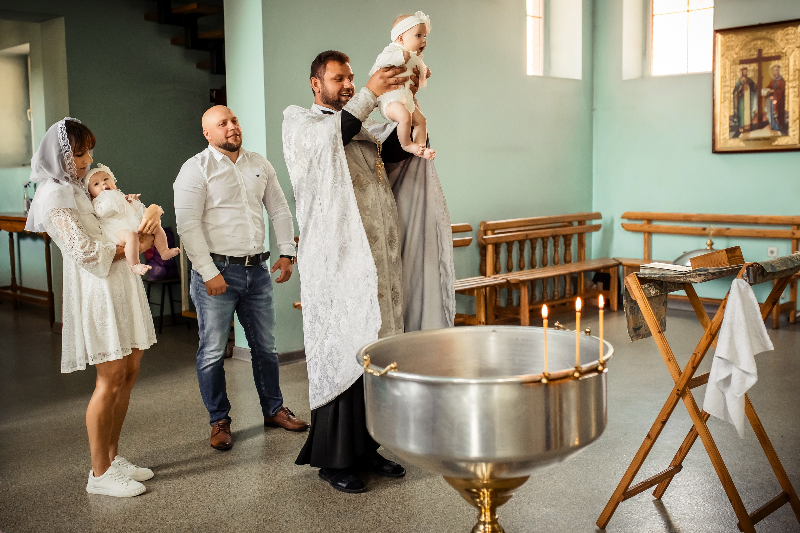 Крещение Милании и Эмилии