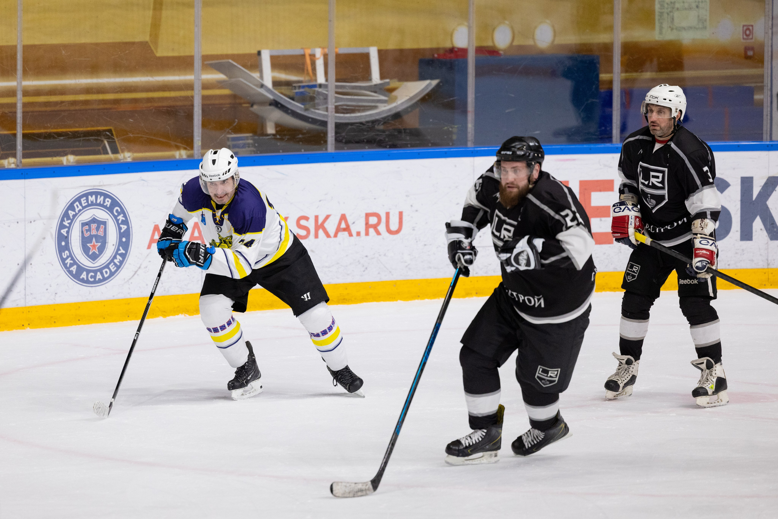 Бульдозер vs. LR-строй. Фотограф Александр Заломаев